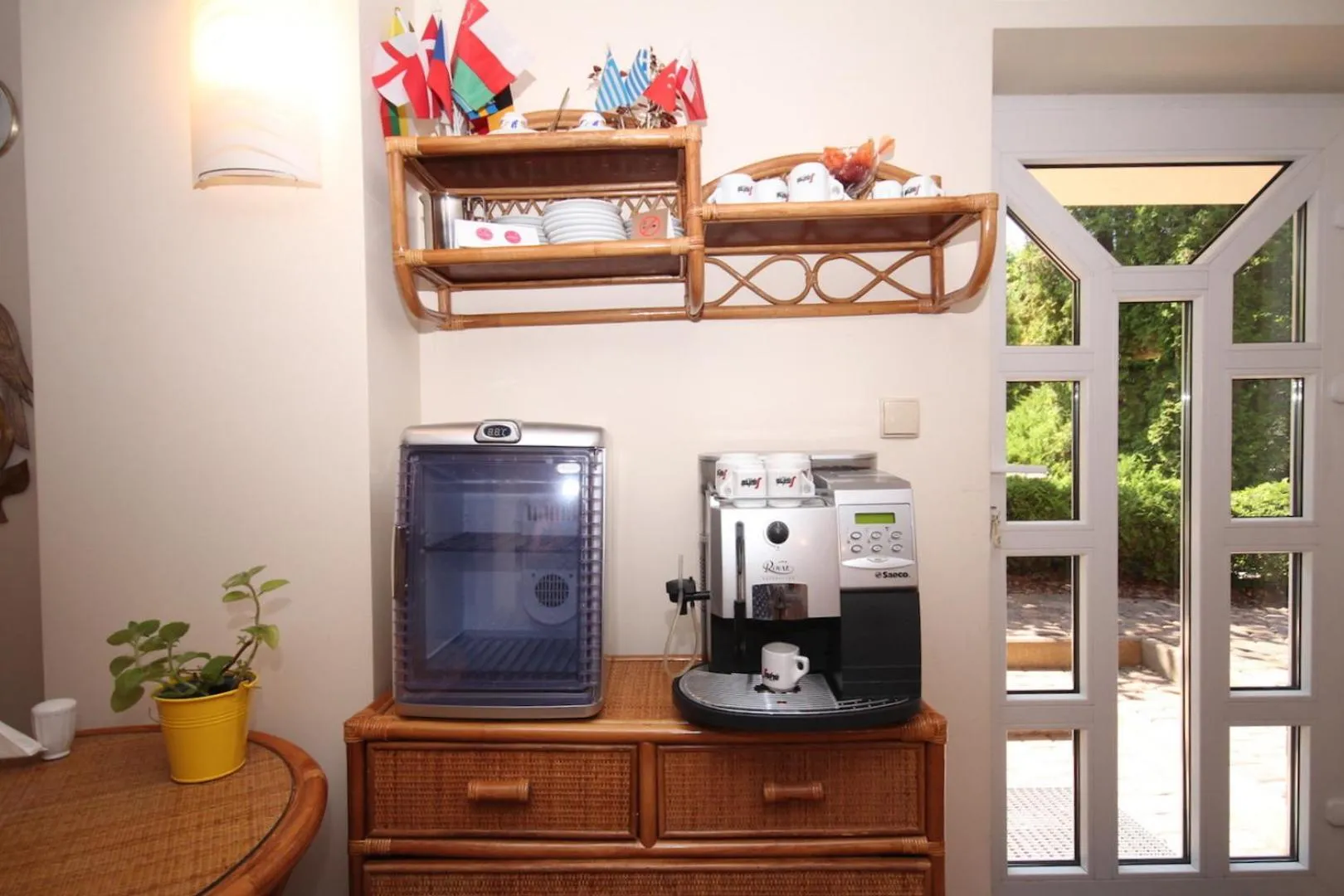 Coffee/tea facilities in Willa Atrium