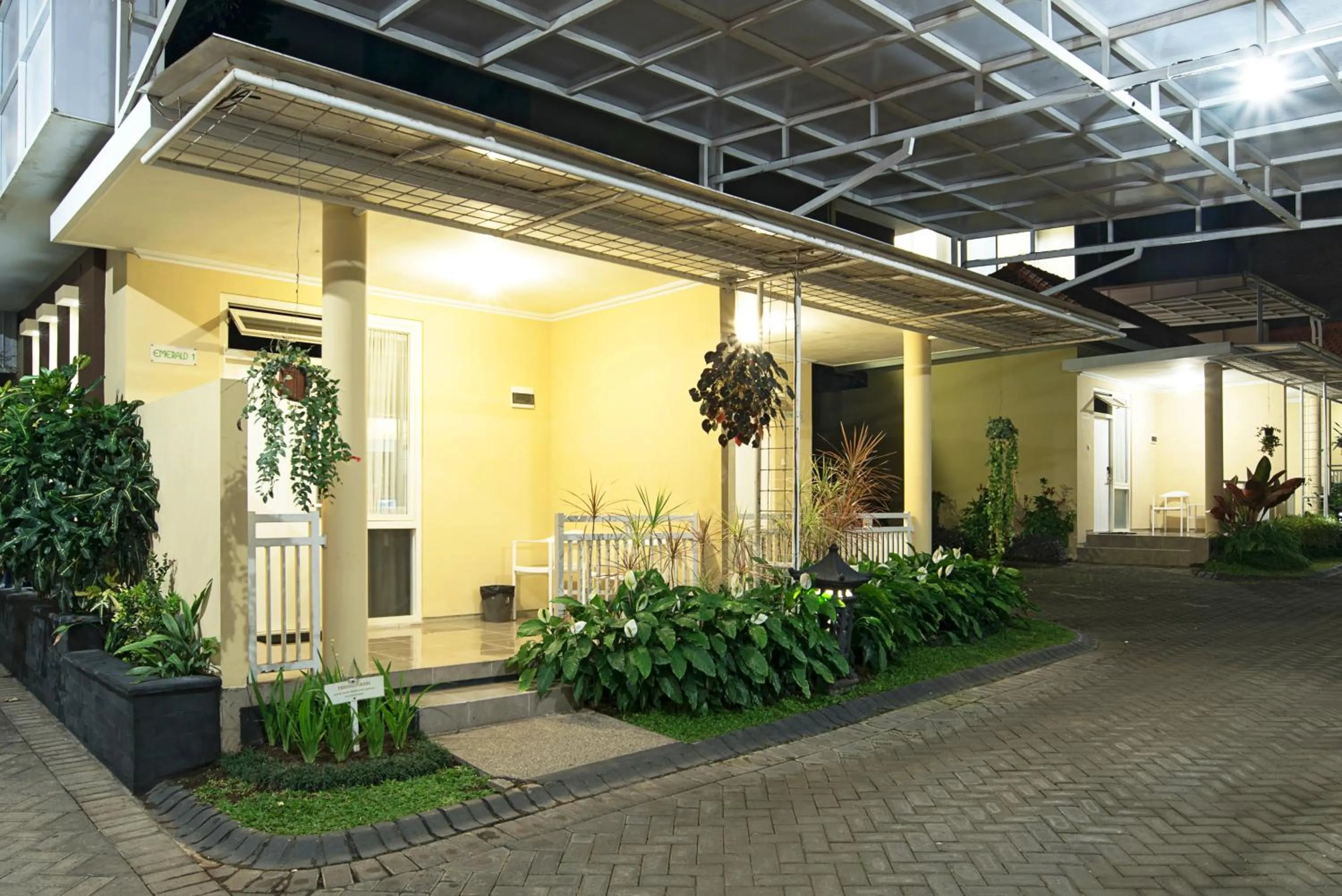 Garden in Riverstone Hotel & Cottage