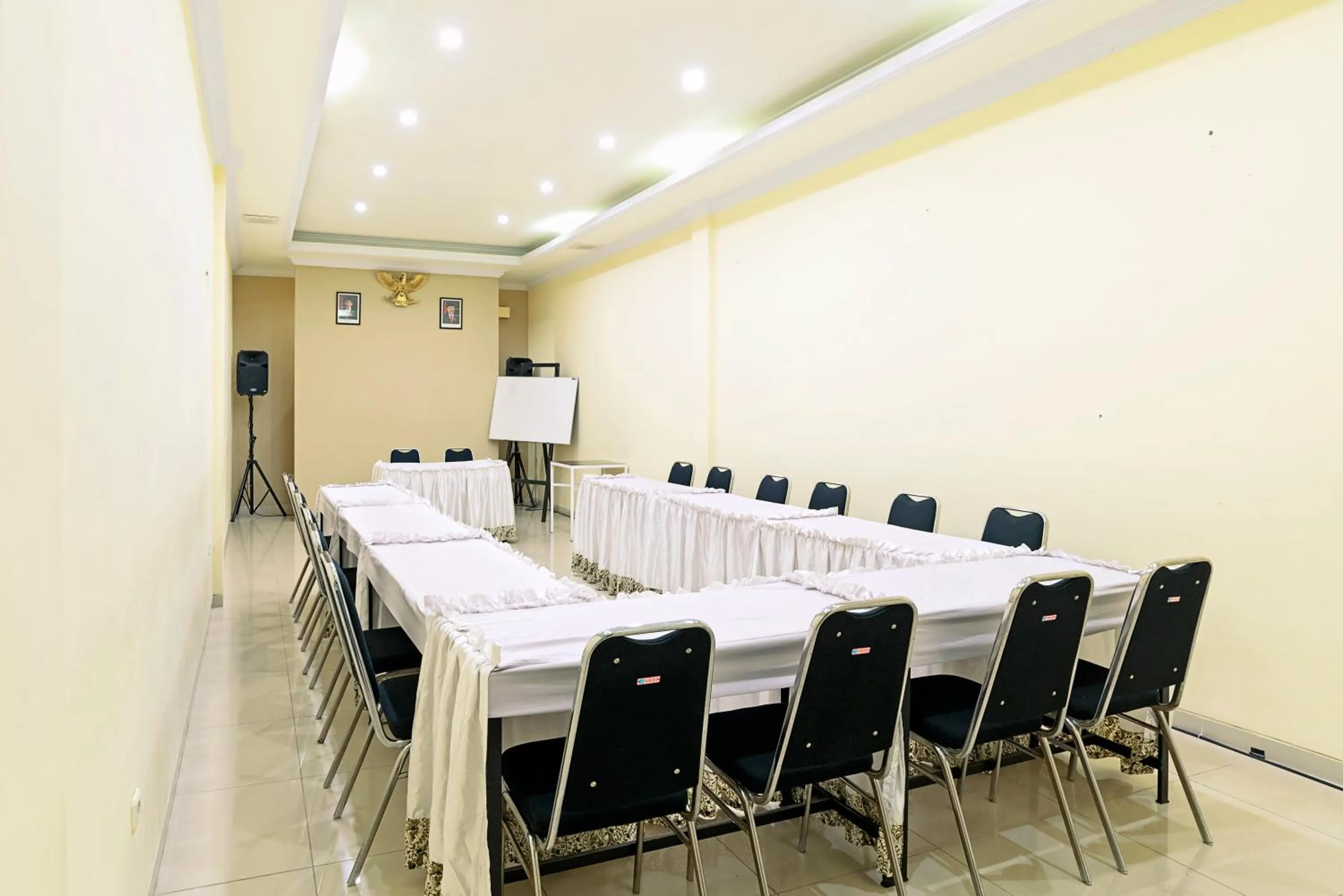 Meeting/conference room in Riverstone Hotel & Cottage