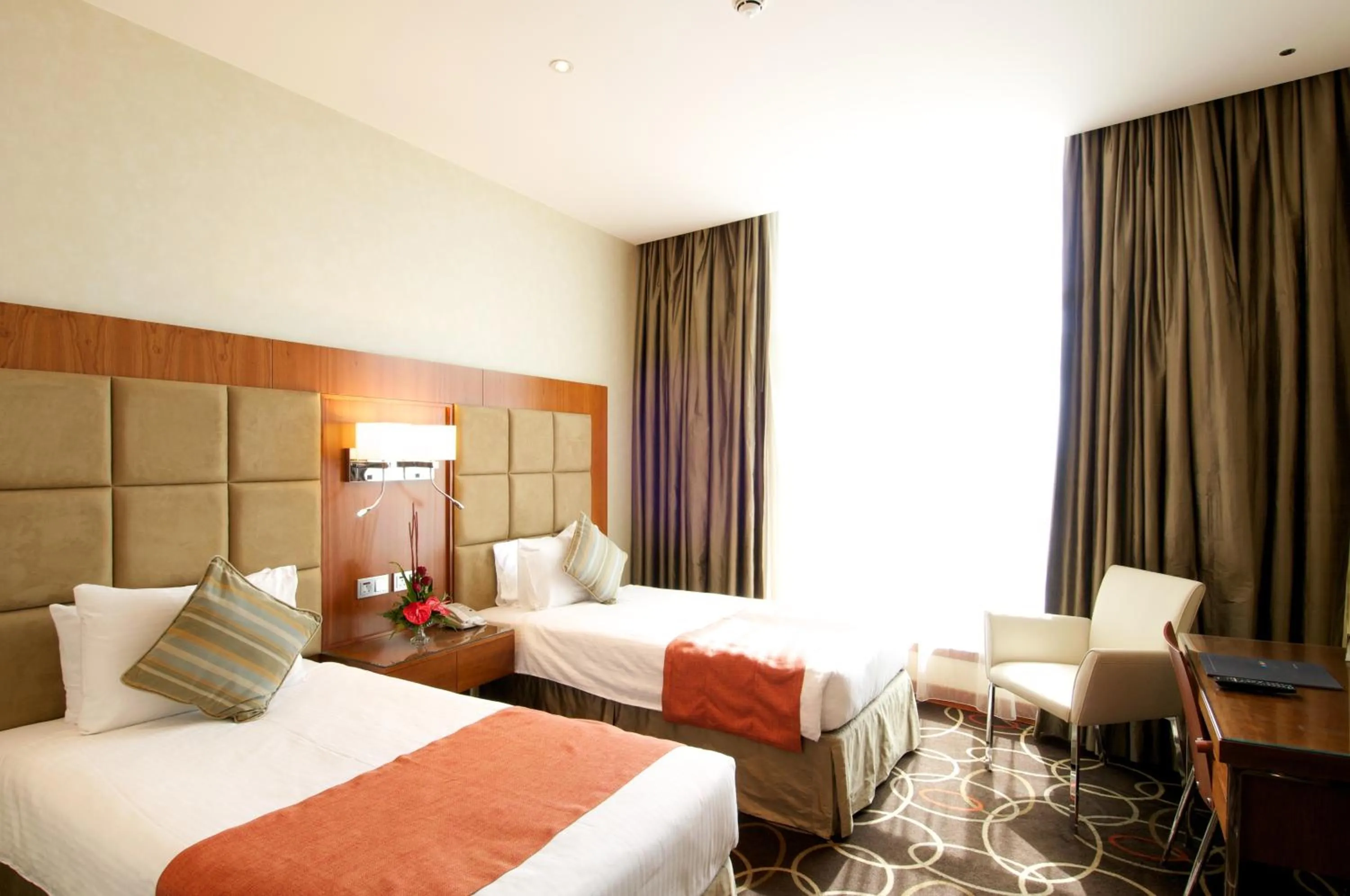 Bedroom, Bed in Montreal Barsha Hotel