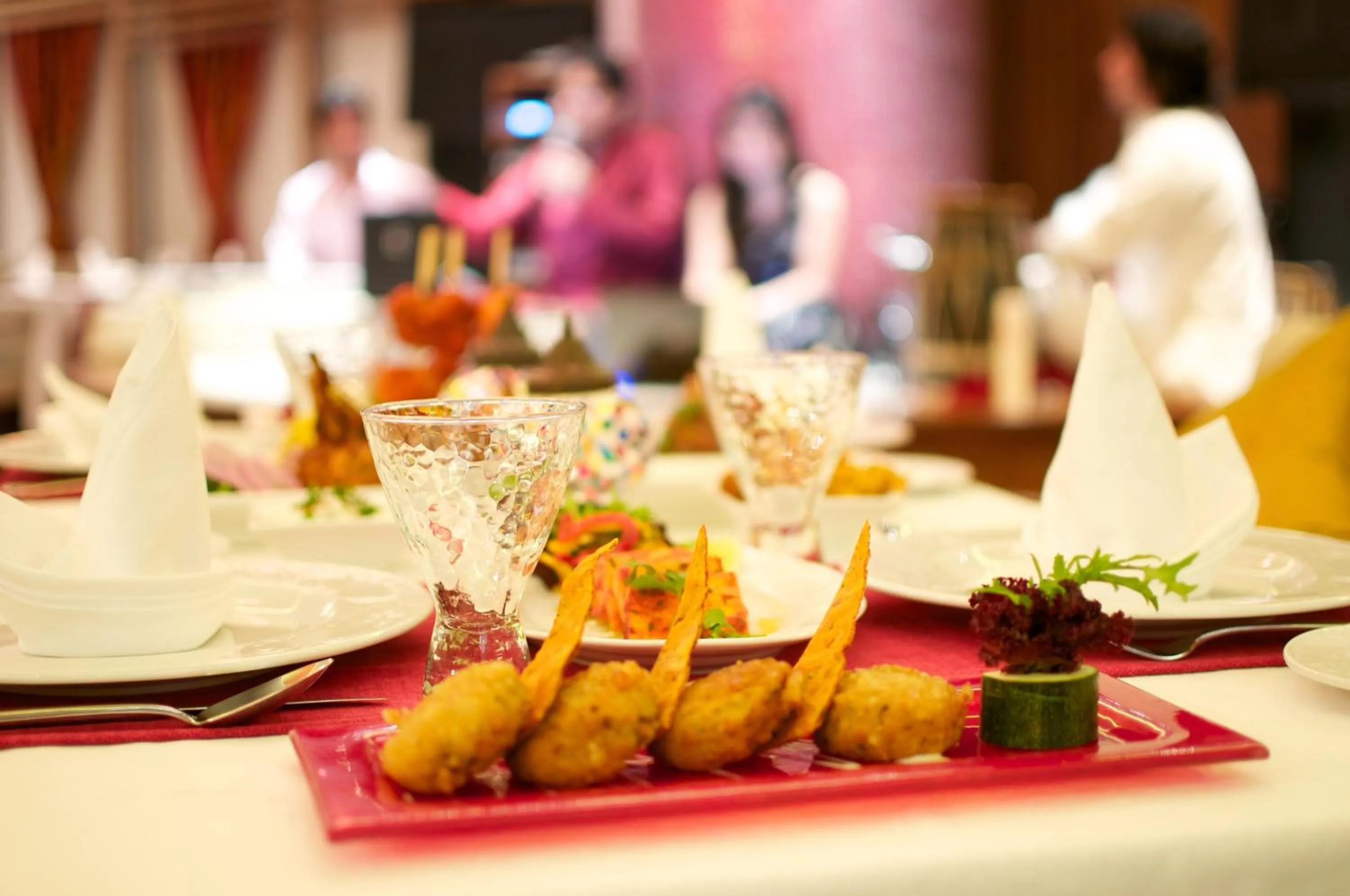 Food and drinks in Montreal Barsha Hotel