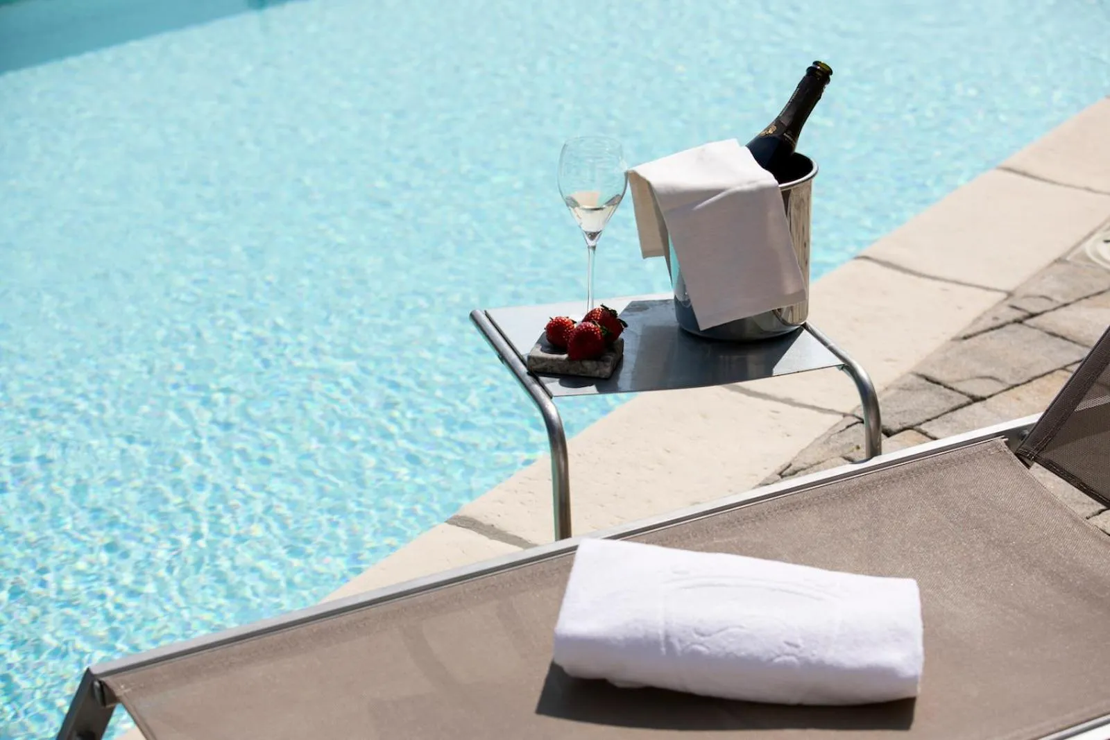 Swimming pool in Hotel Miranda