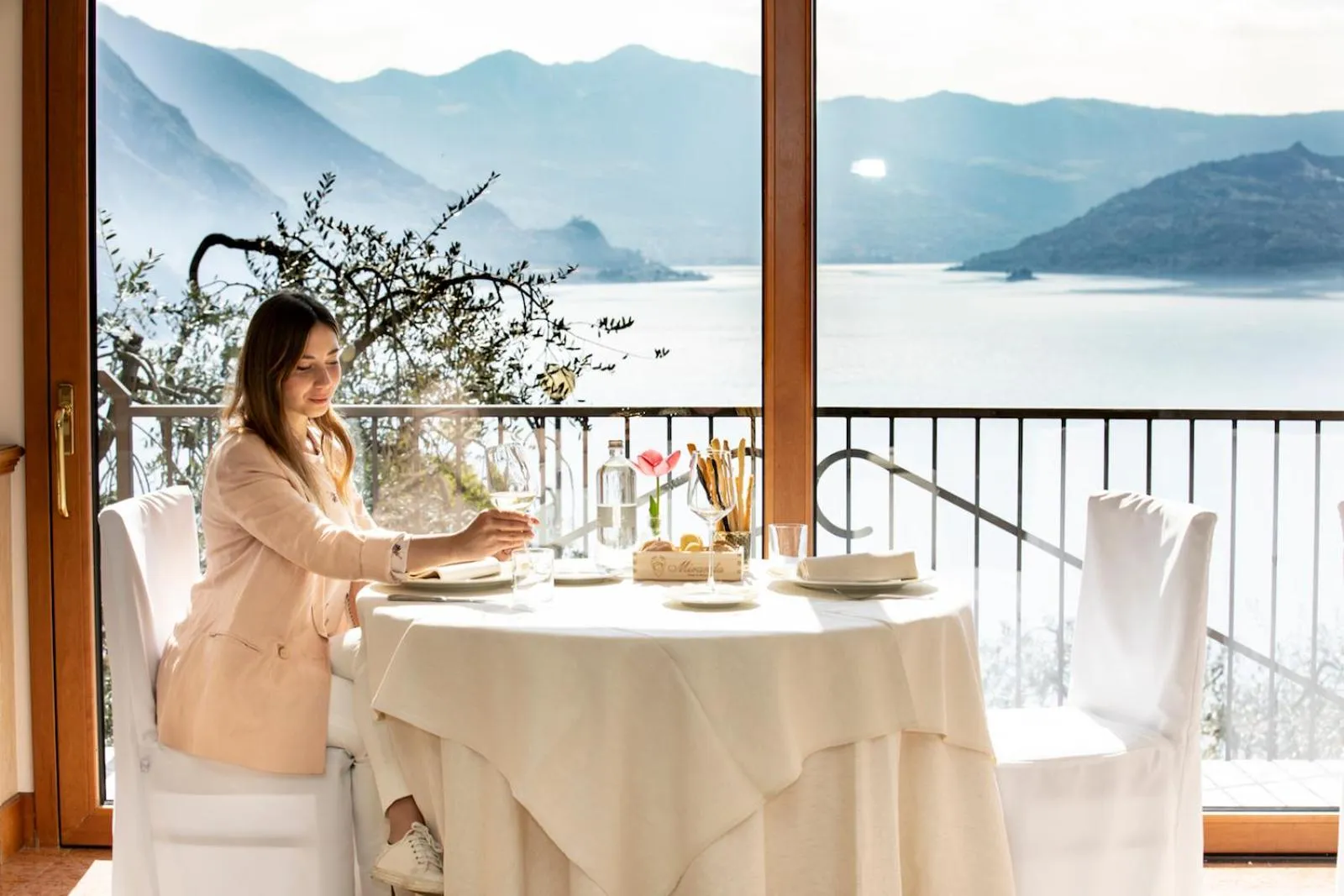 Restaurant/places to eat in Hotel Miranda