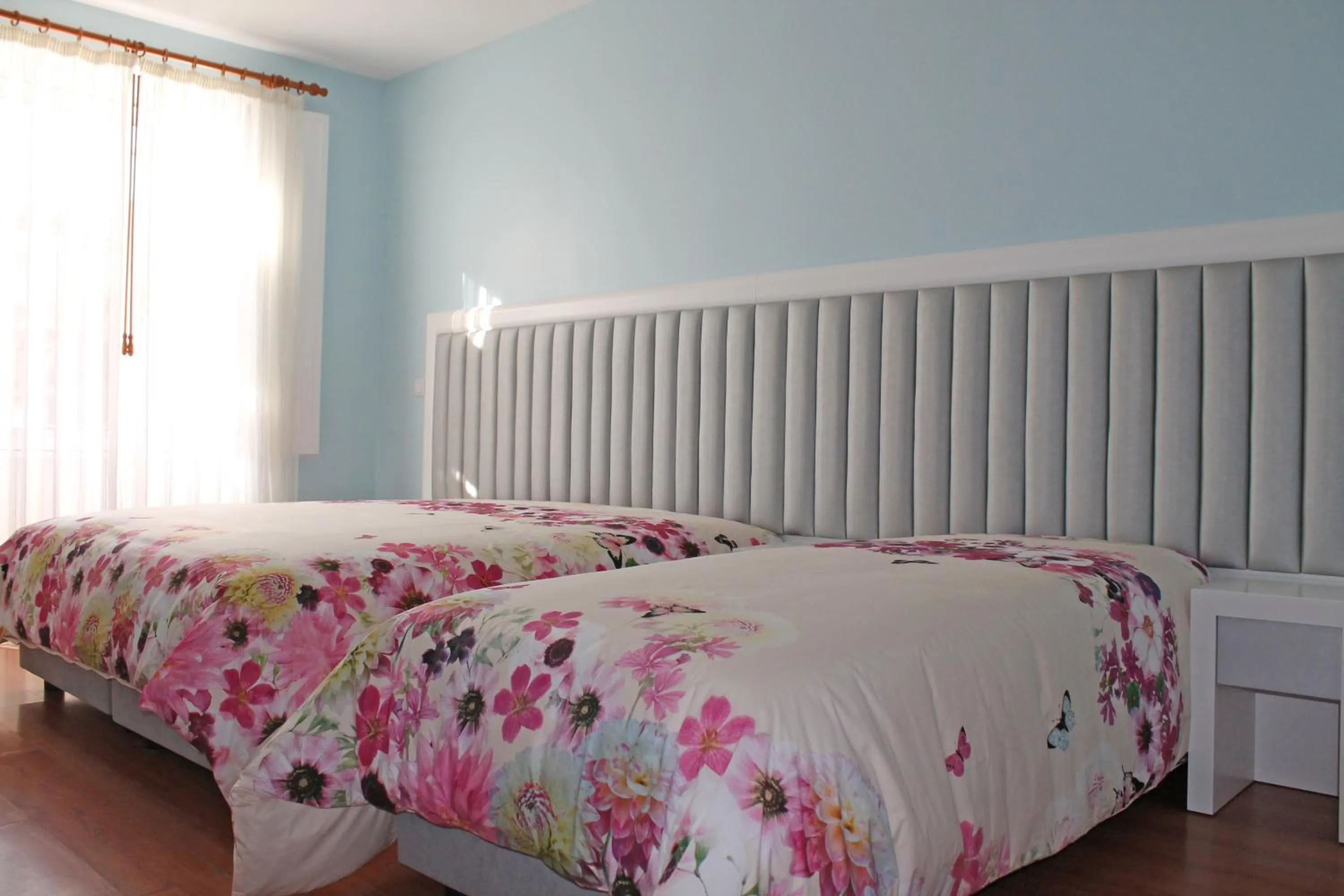 Bedroom, Bed in Grande Oceano Guest House