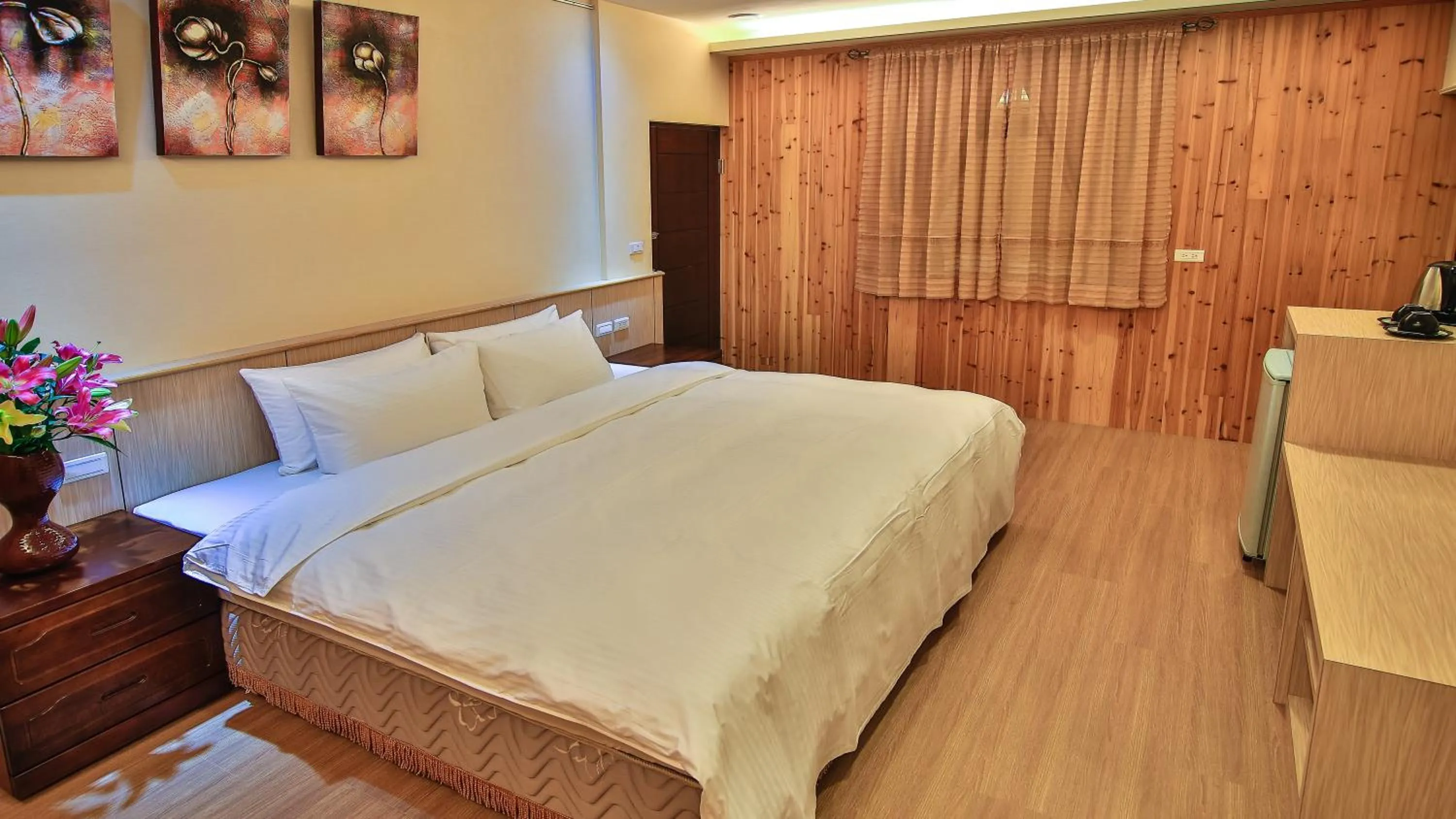 Deluxe Double Room in Dawn Of Tarot B&B