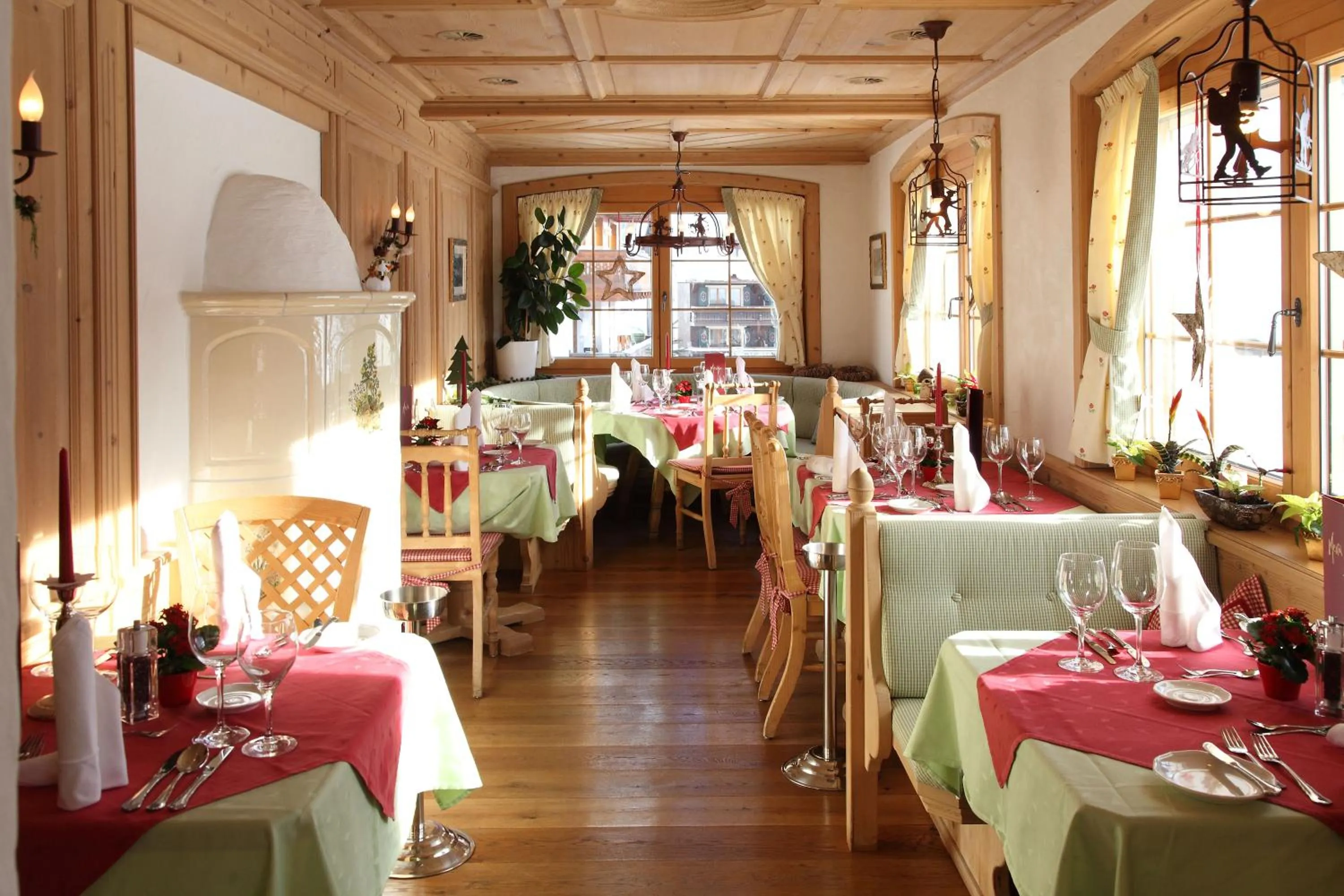 Restaurant/places to eat in Hotel Anemone