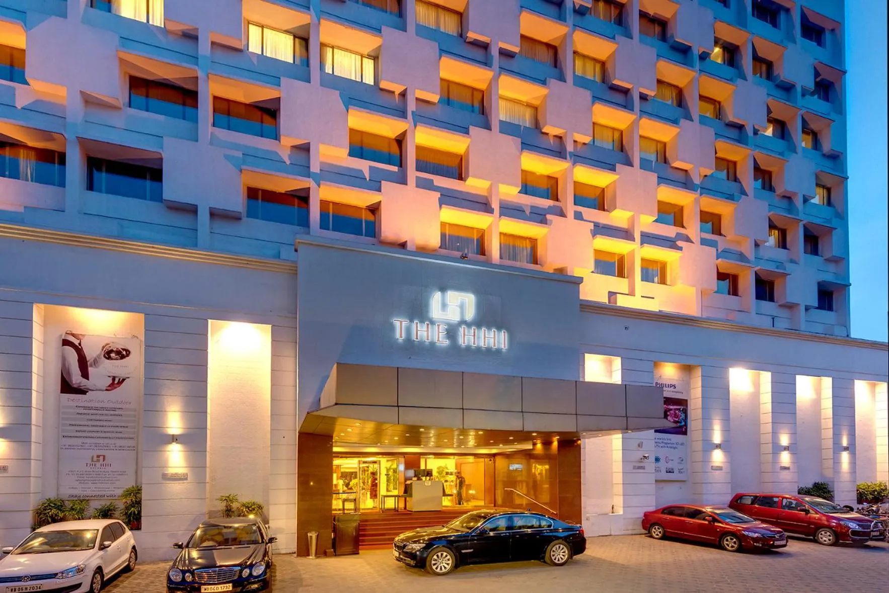 Facade/entrance in Hotel Hindusthan International, Kolkata