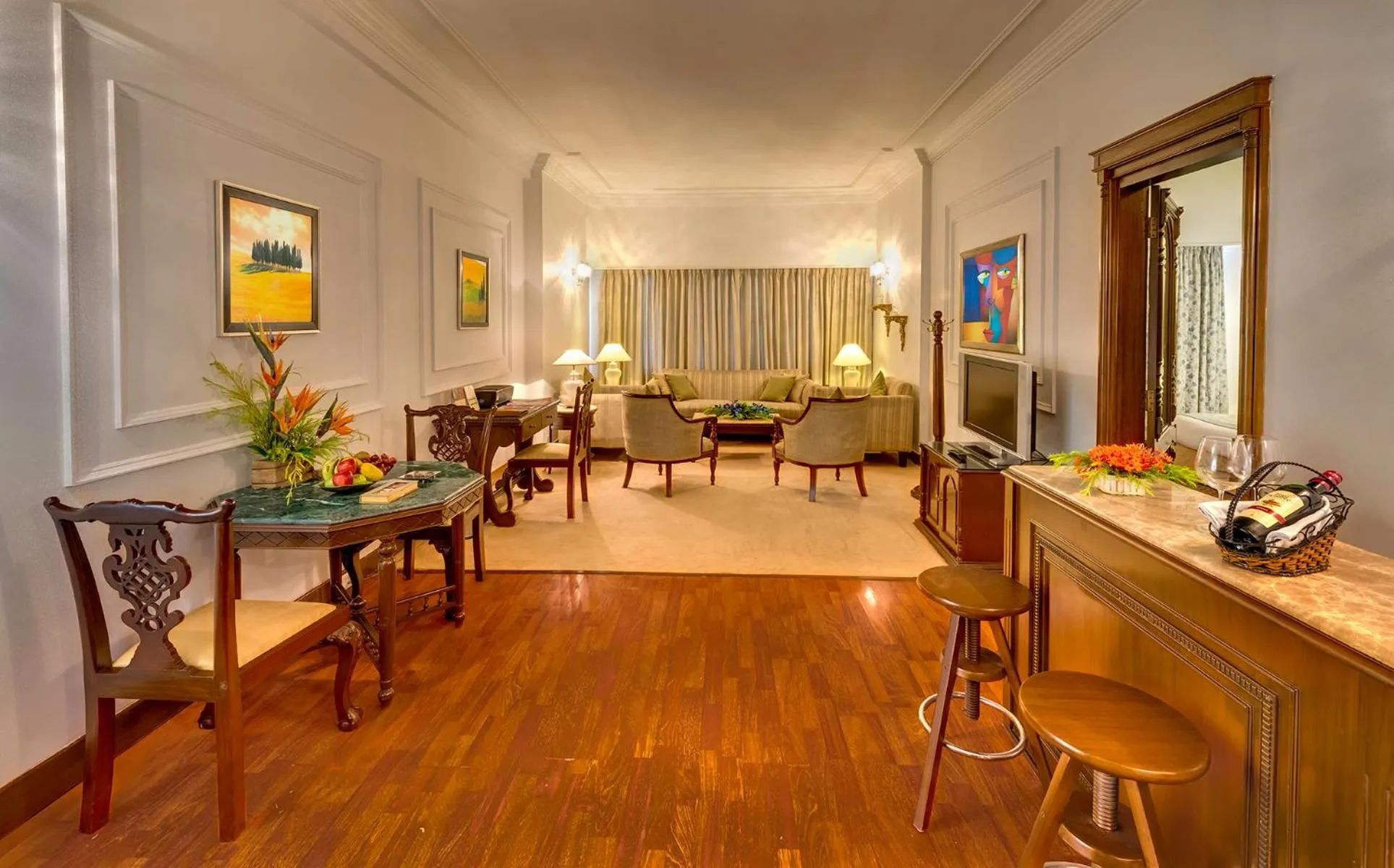 Living room in Hotel Hindusthan International, Kolkata