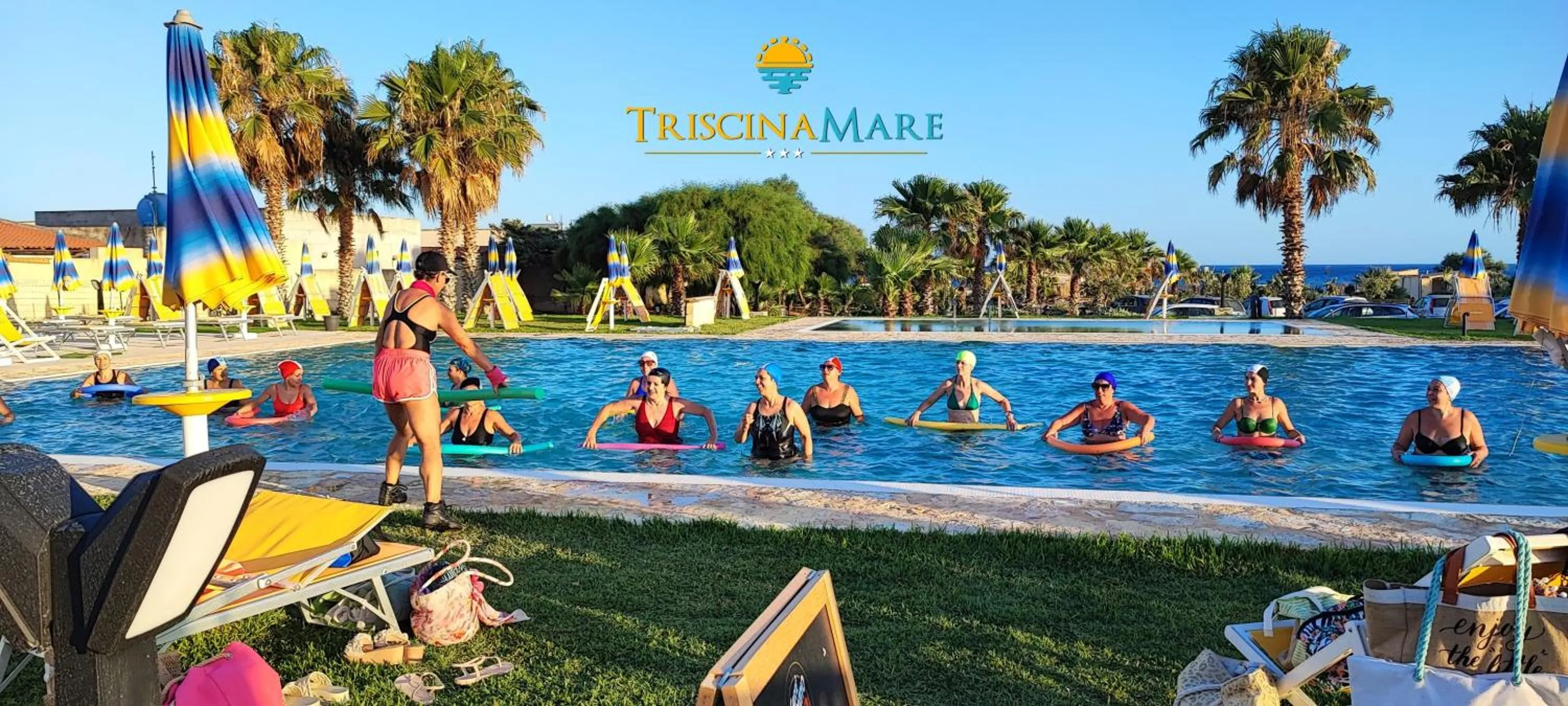 Swimming pool in Triscinamare Hotel Residence