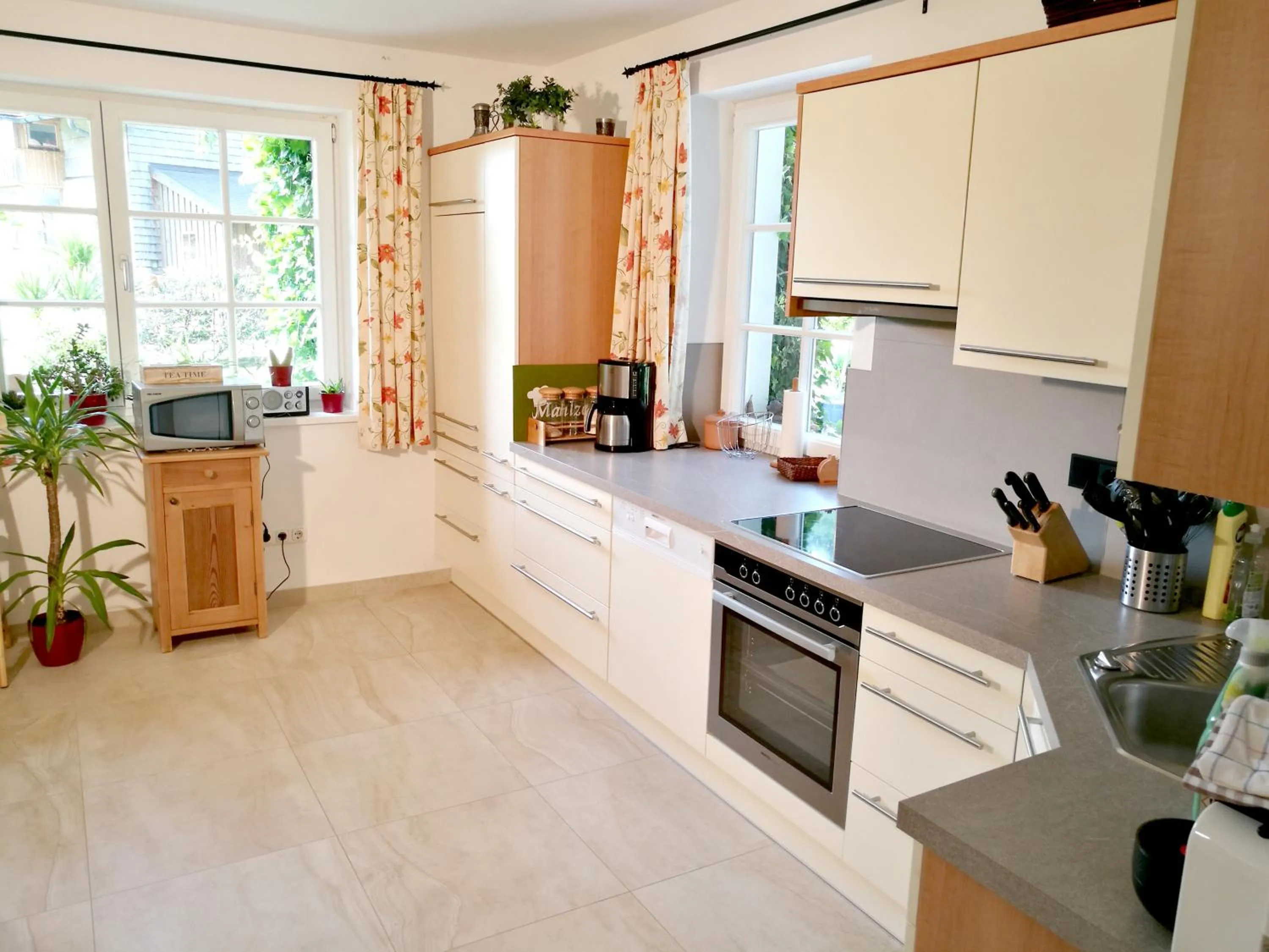 Photo of the whole room in Landhaus Leitner am Wolfgangsee