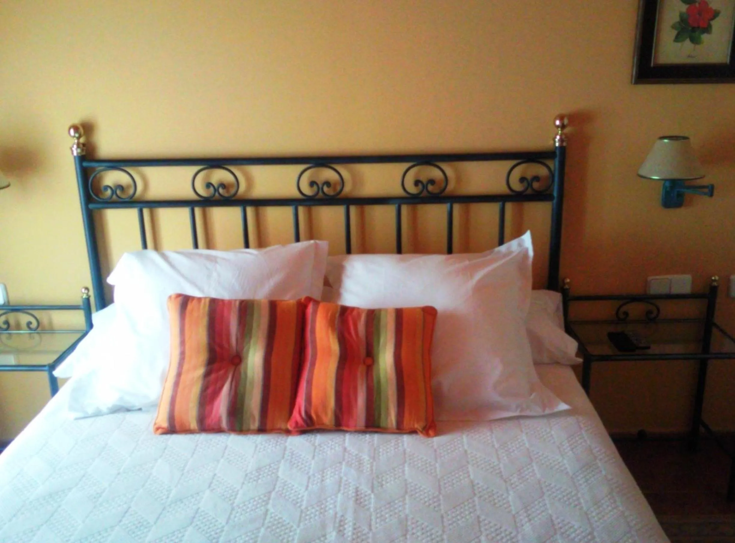 Photo of the whole room, Bed in Hotel y apartamentos La Casa Rural