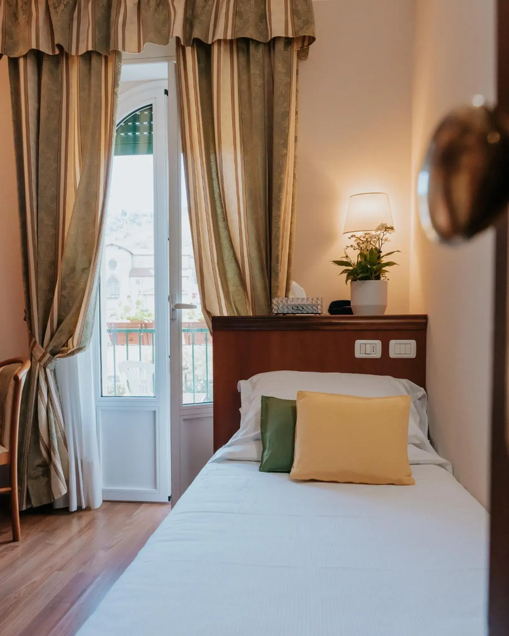 Single Room in Hotel Flora Single Room in Hotel Flora