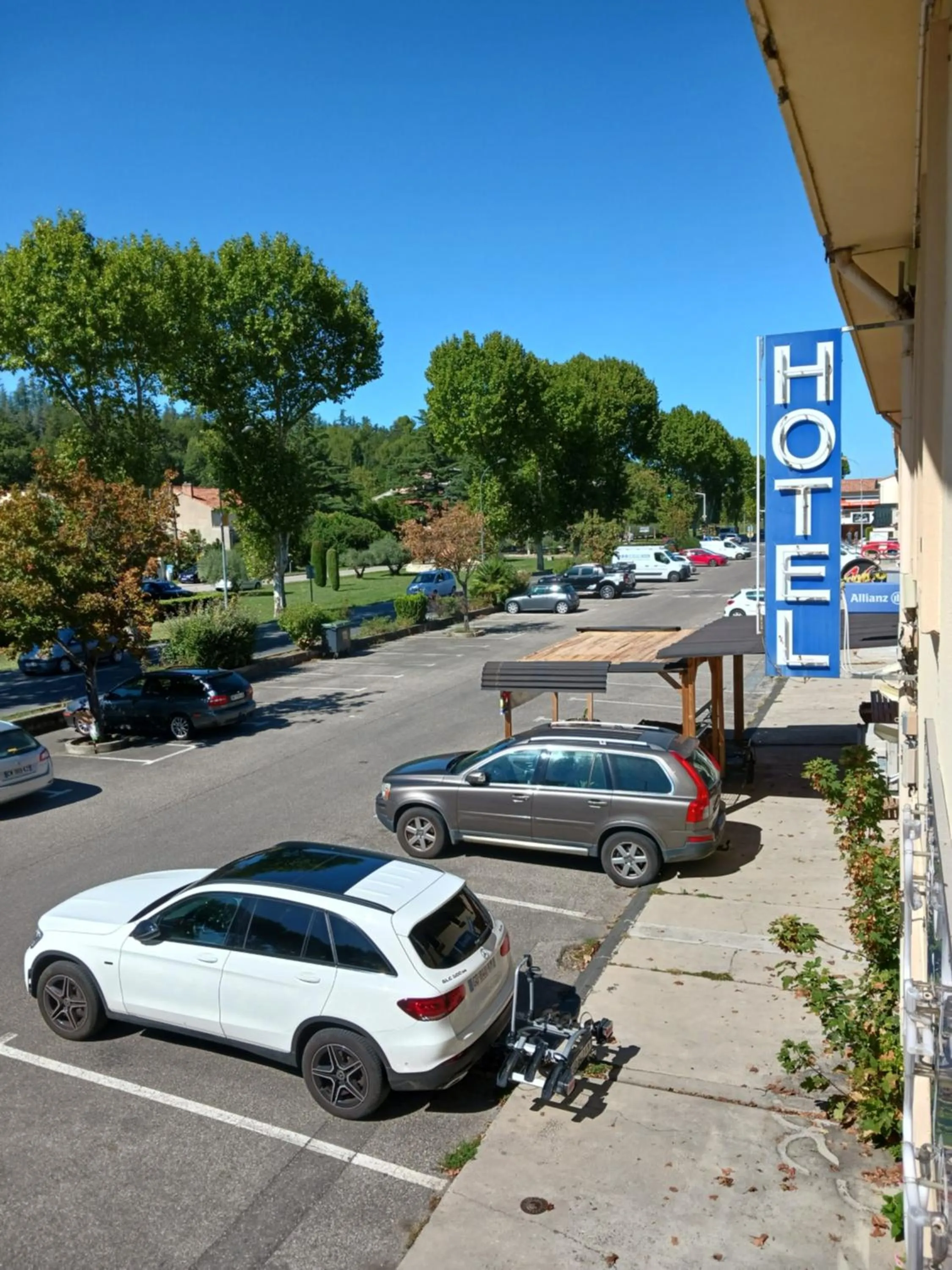 Street view in Hotel Du Lac