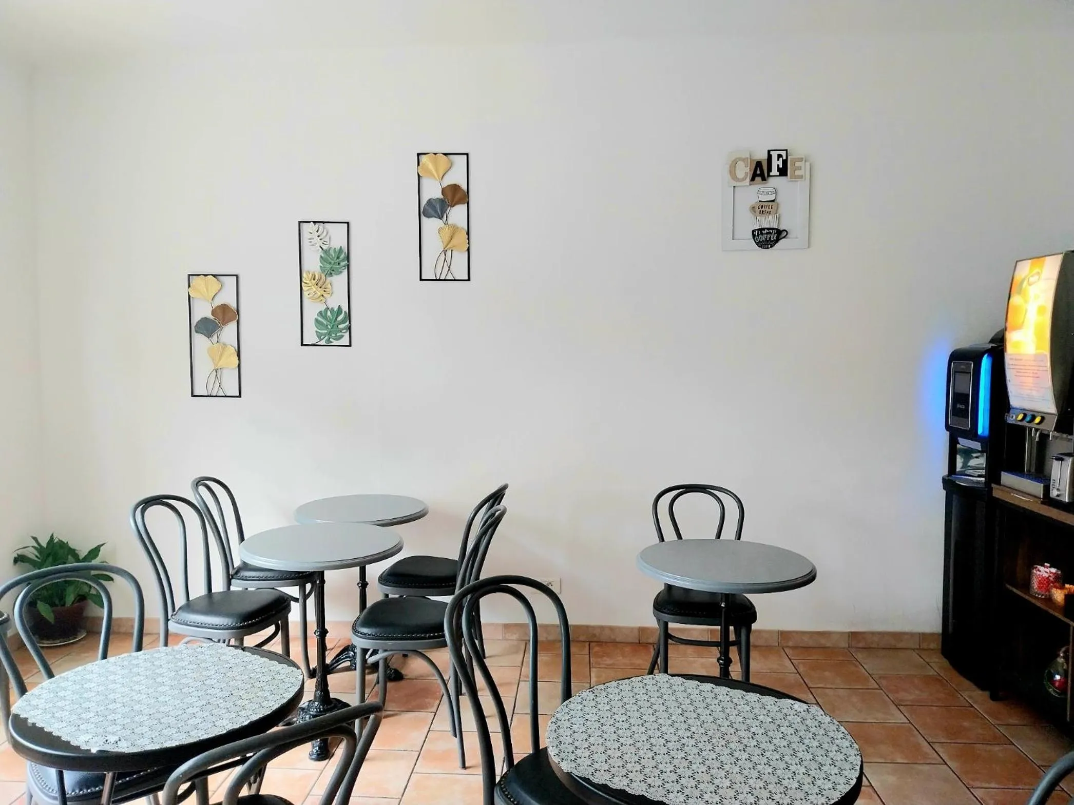 Breakfast in Hotel Du Lac