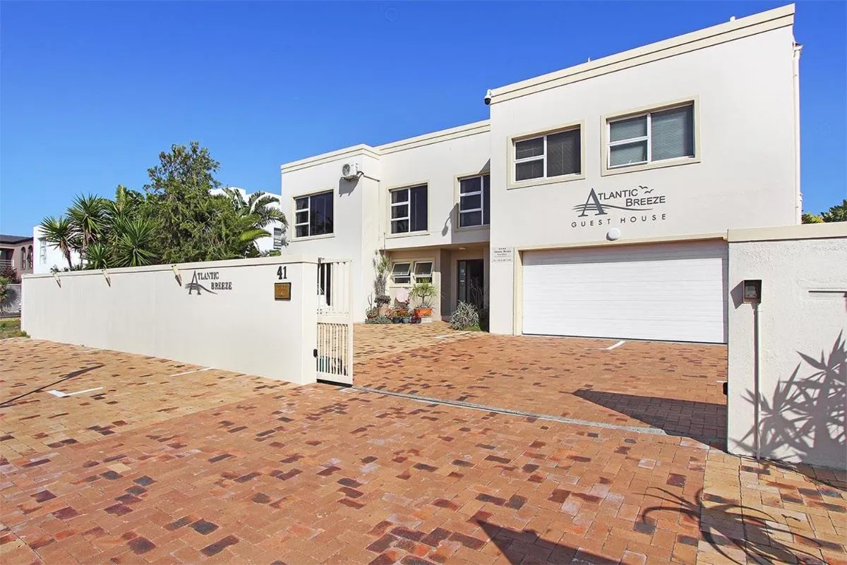 Bird's eye view in Atlantic Breeze