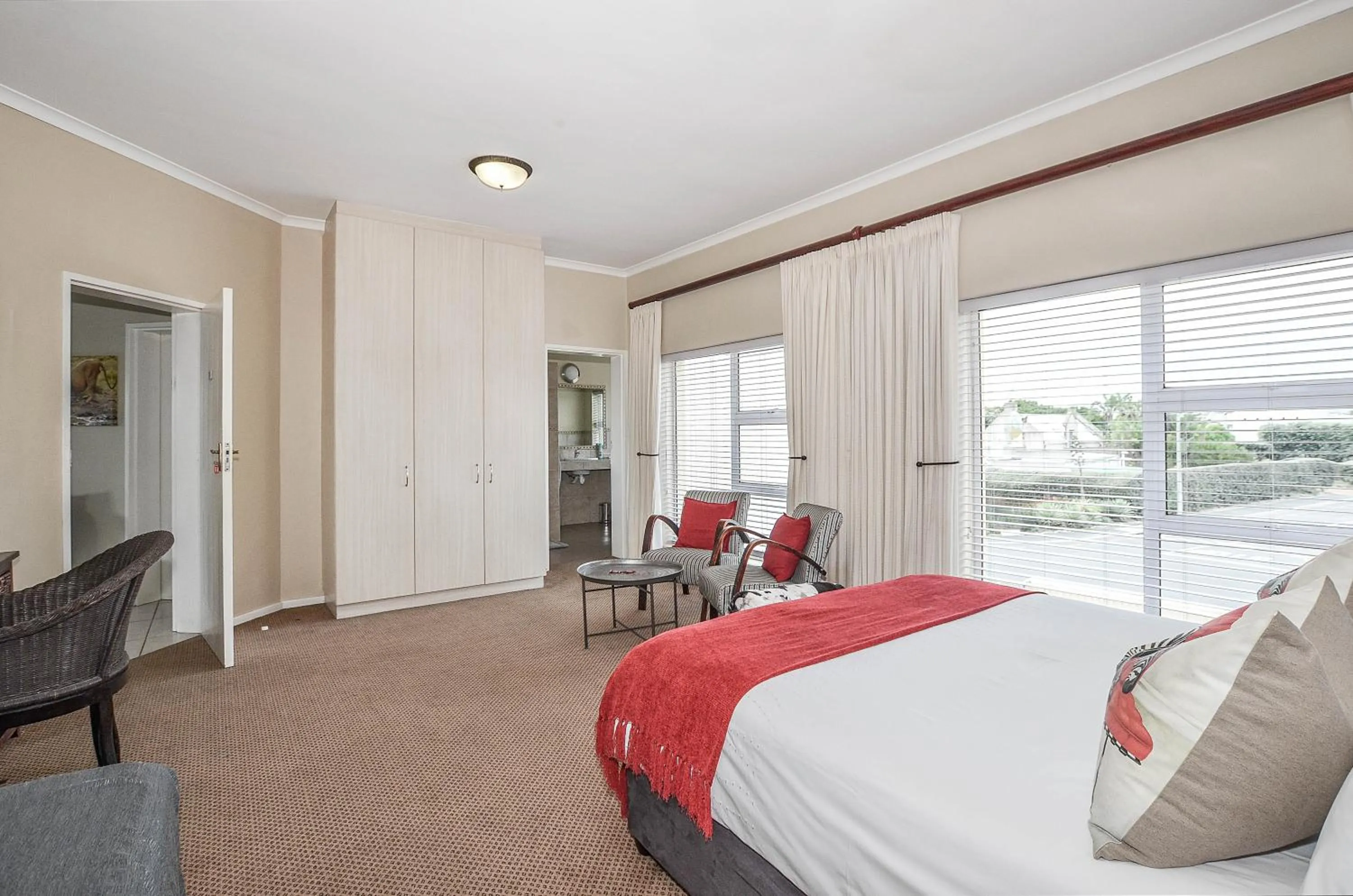 Photo of the whole room, Bed in Atlantic Breeze