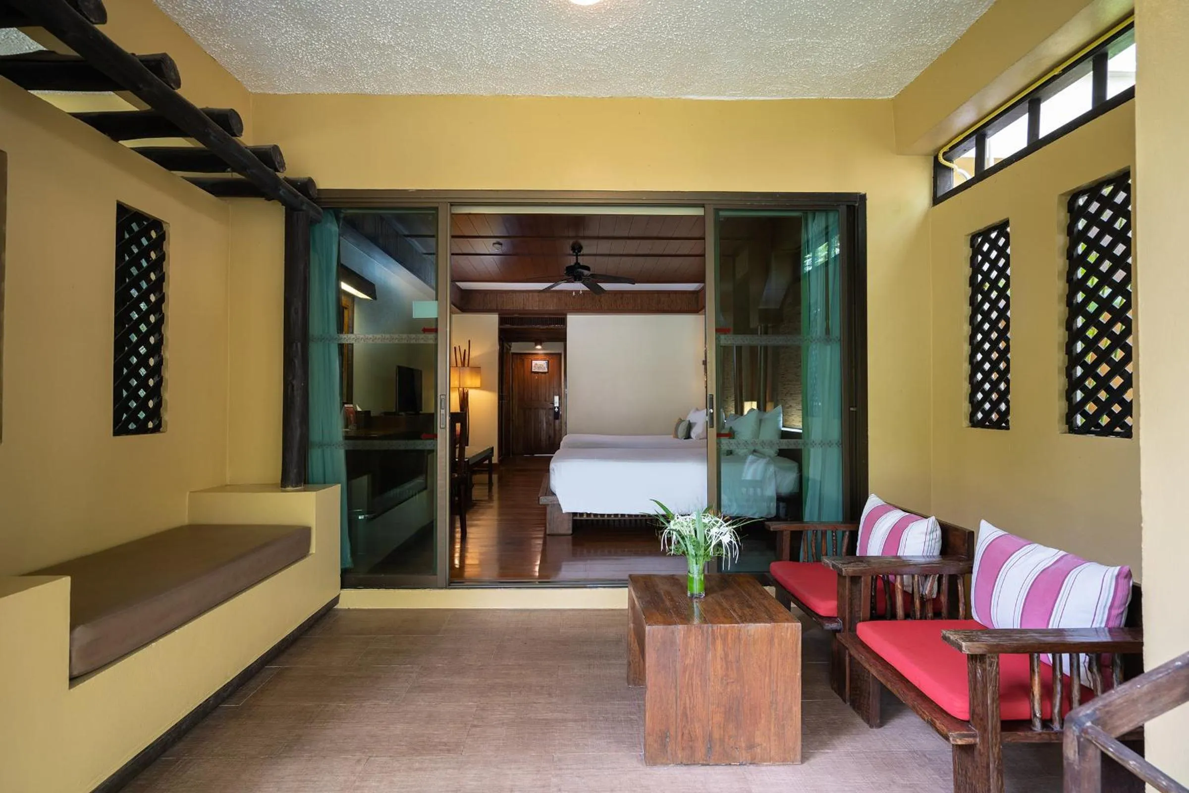 Balcony/Terrace, Bed in Centara Koh Chang Tropicana Resort