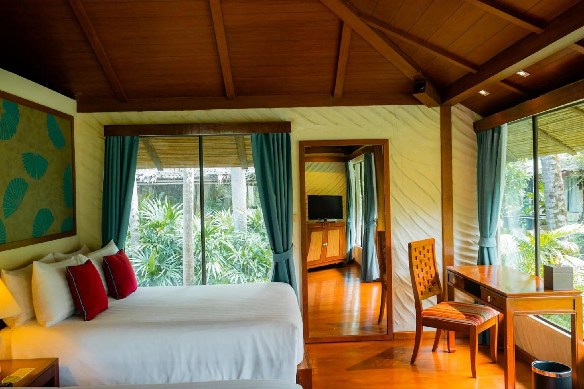 Bed in Centara Koh Chang Tropicana Resort