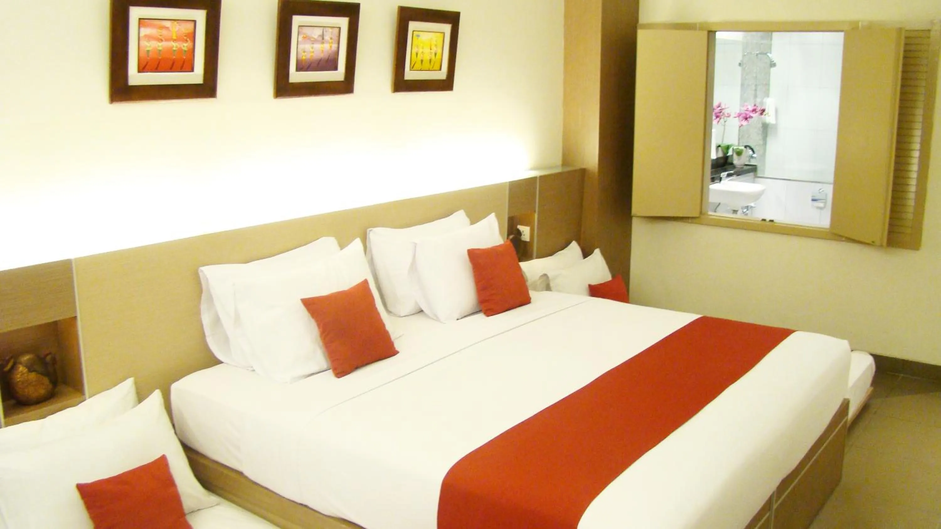 Bed in Mutiara Hotel and Convention