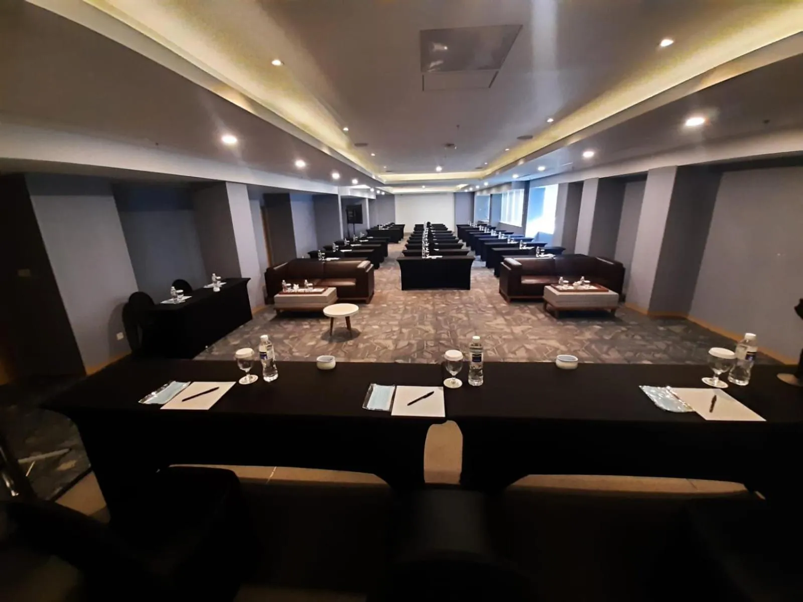 Meeting/conference room in Four Points by Sheraton Batam