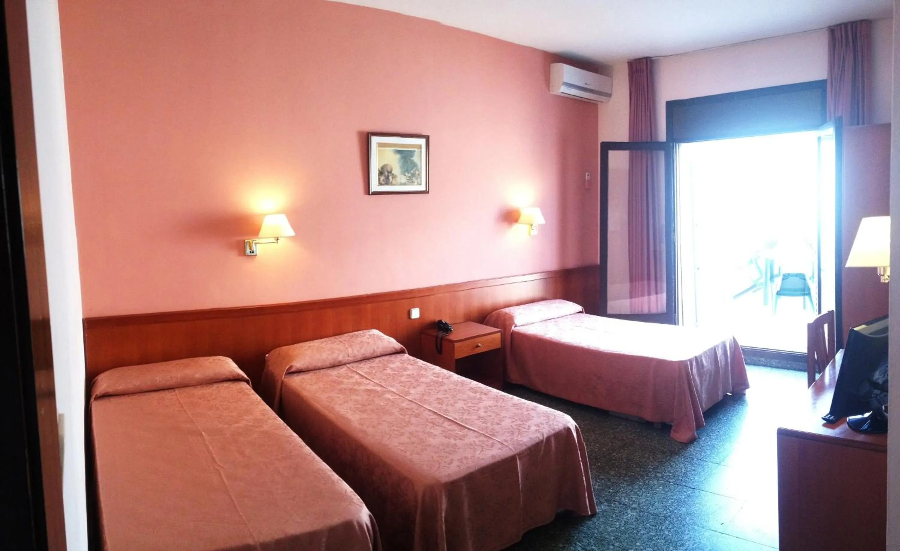 Bed in Cuatro Naciones