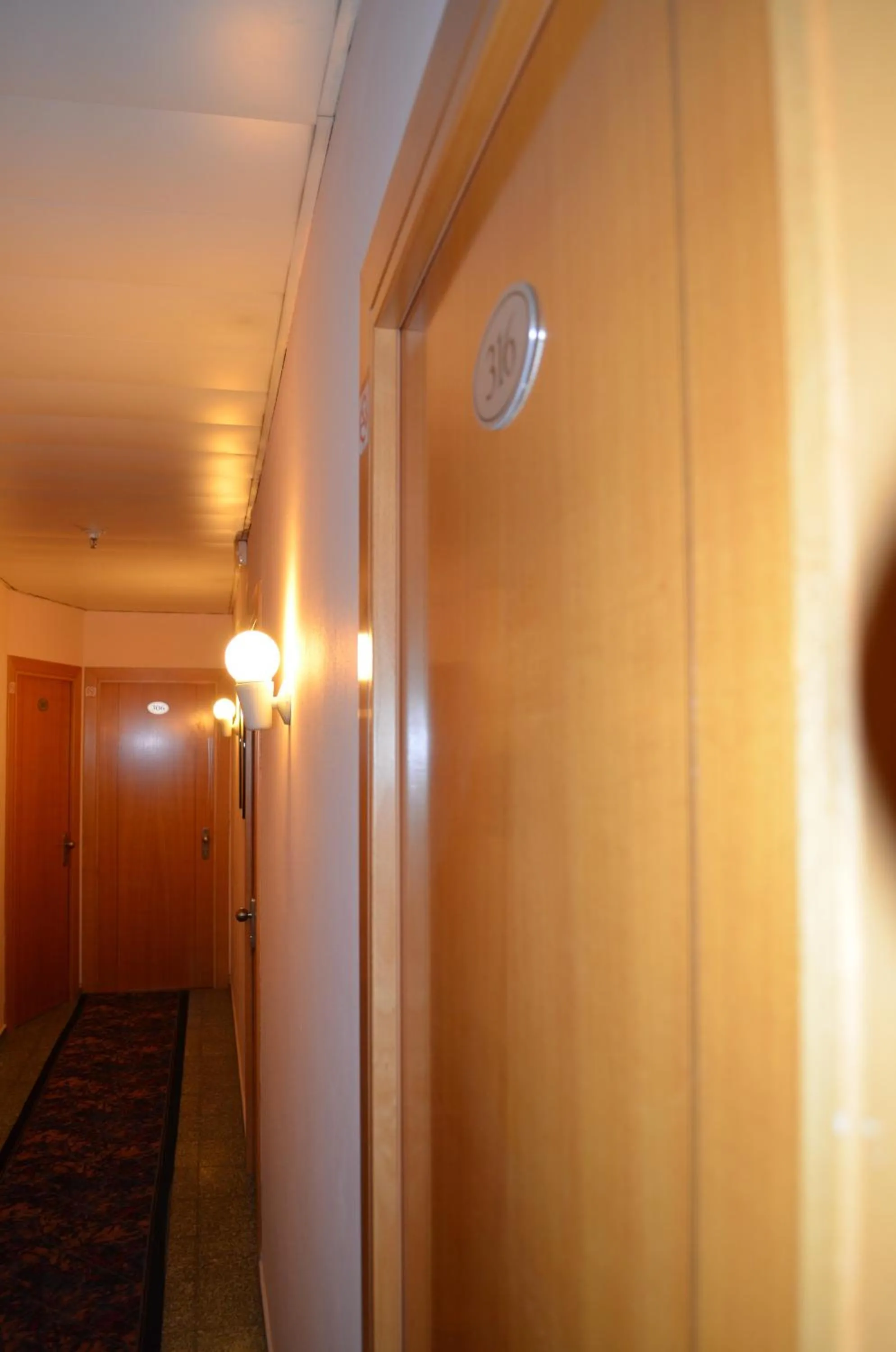 Other in Cuatro Naciones