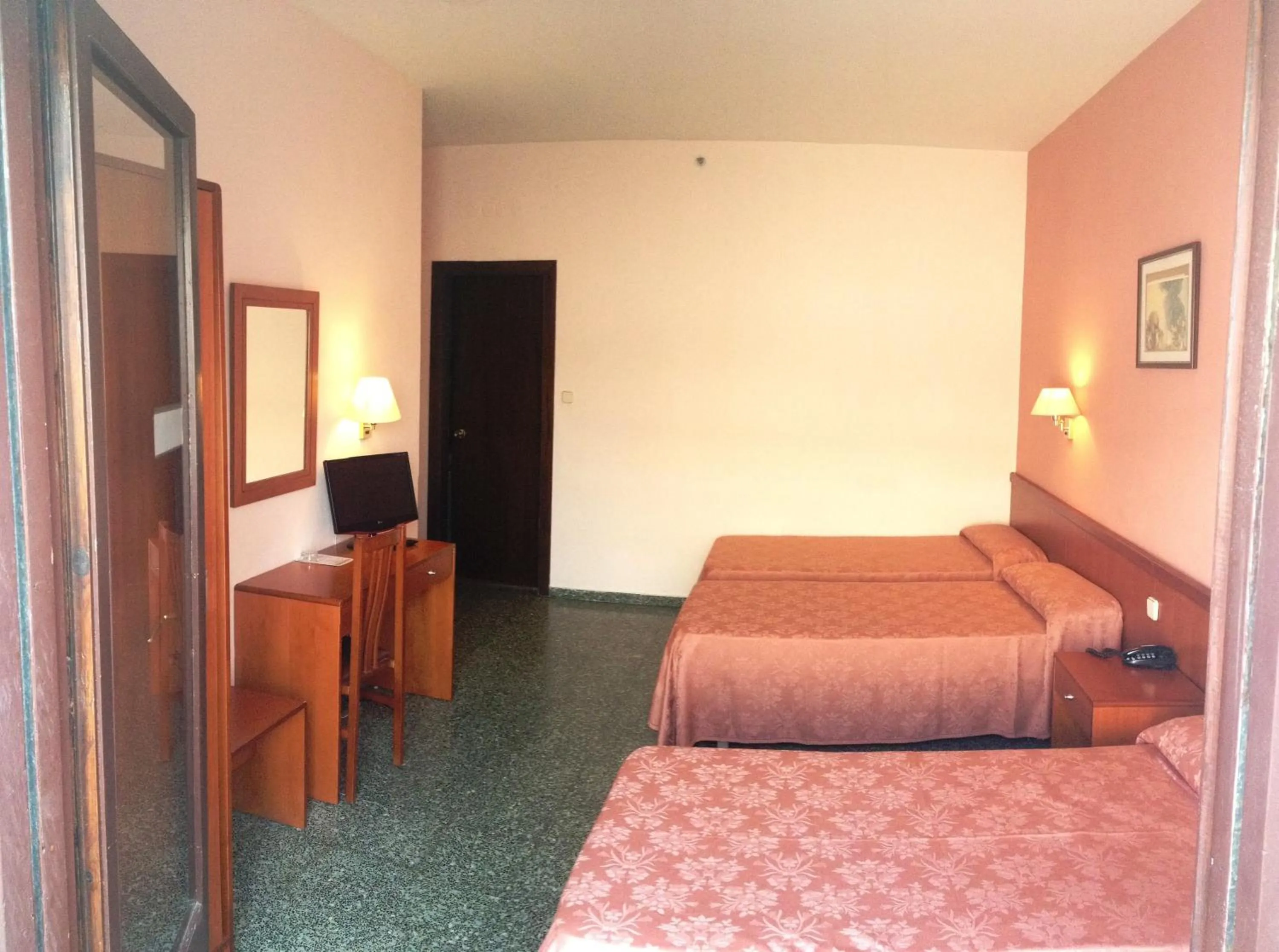 Bed in Cuatro Naciones