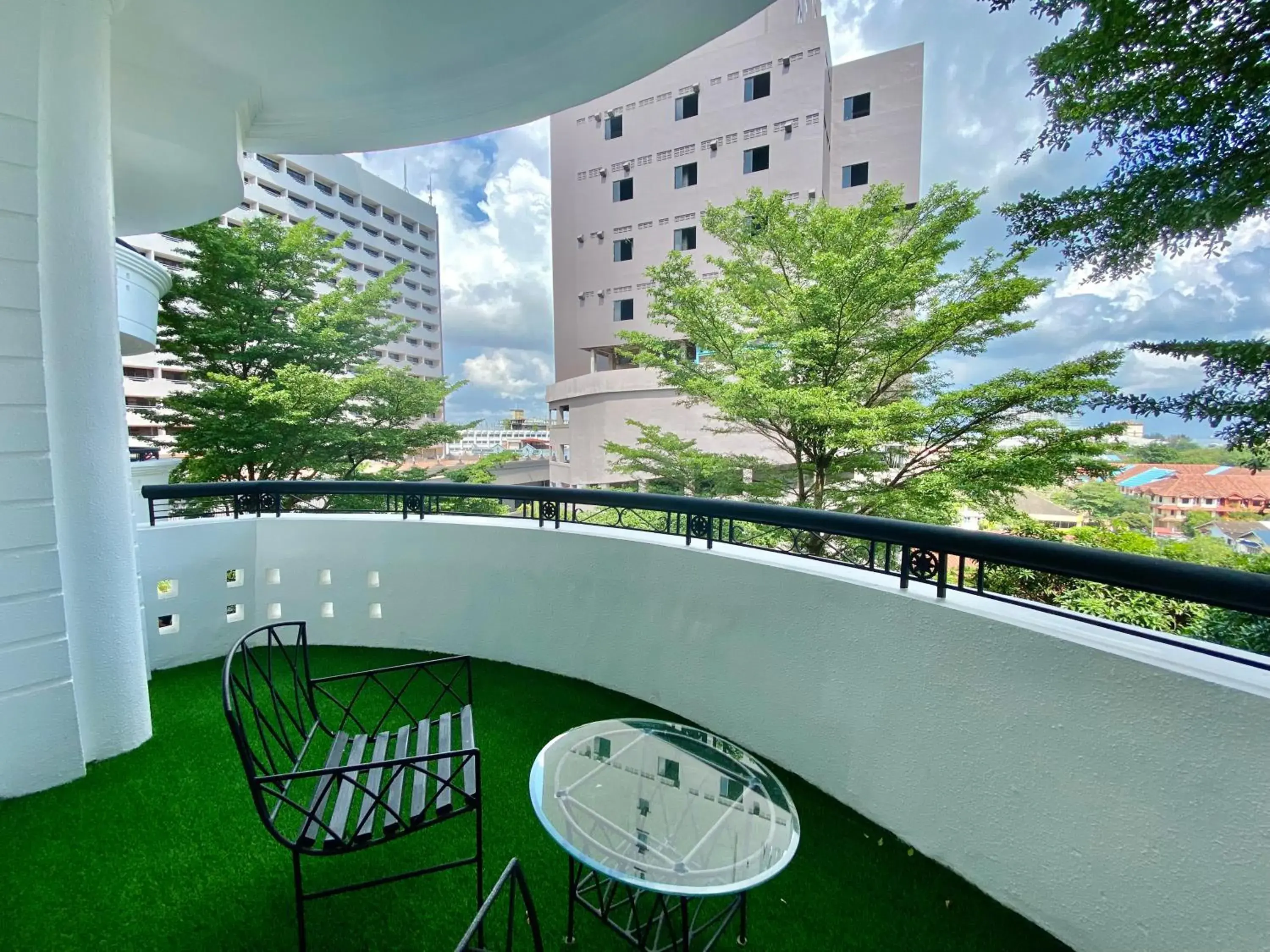 Property building in Grand Eska Hotel & Suites Batam Property building in Grand Eska Hotel & Suites Batam