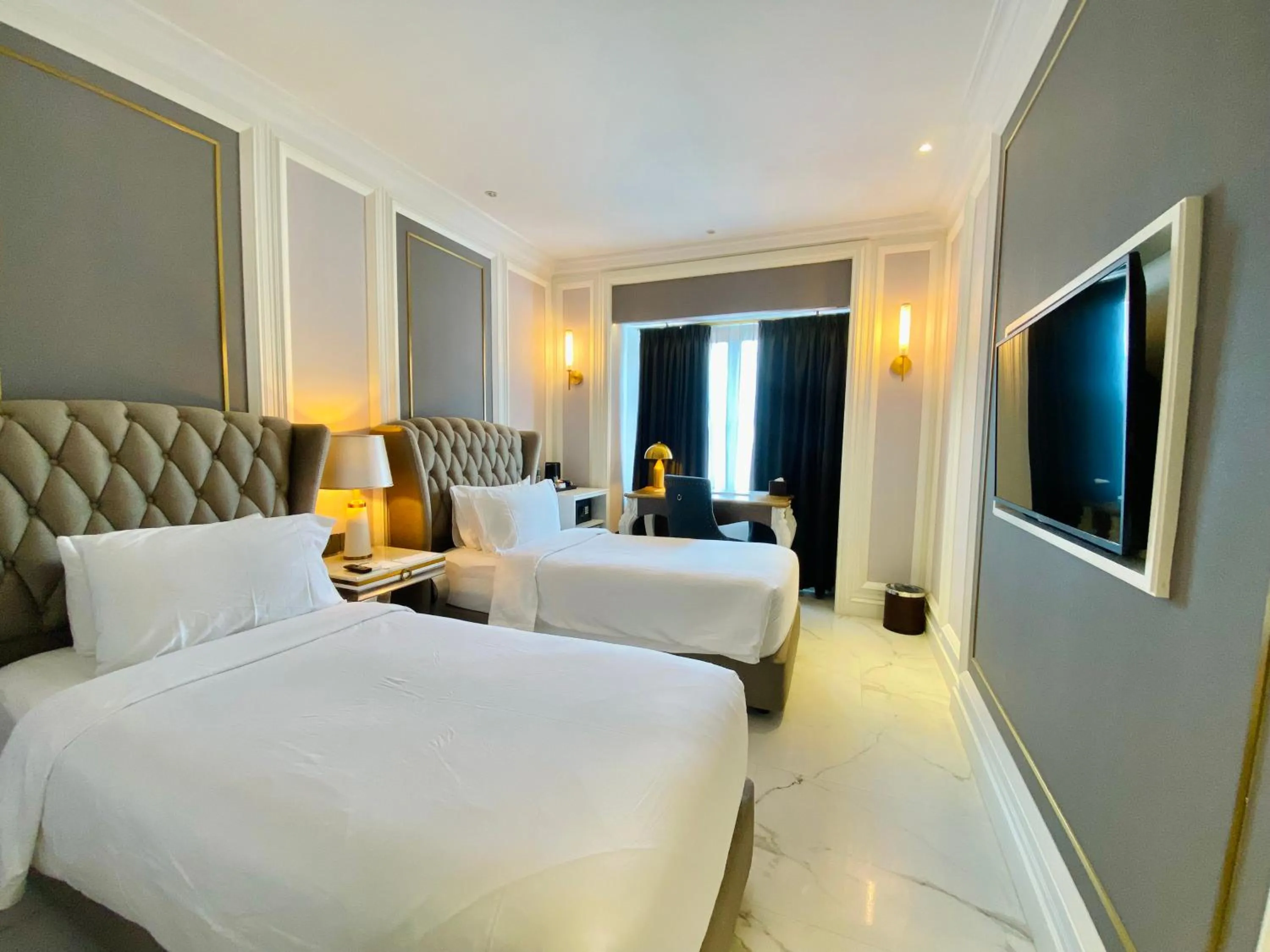 Bedroom, Bed in Grand Eska Hotel & Suites Batam