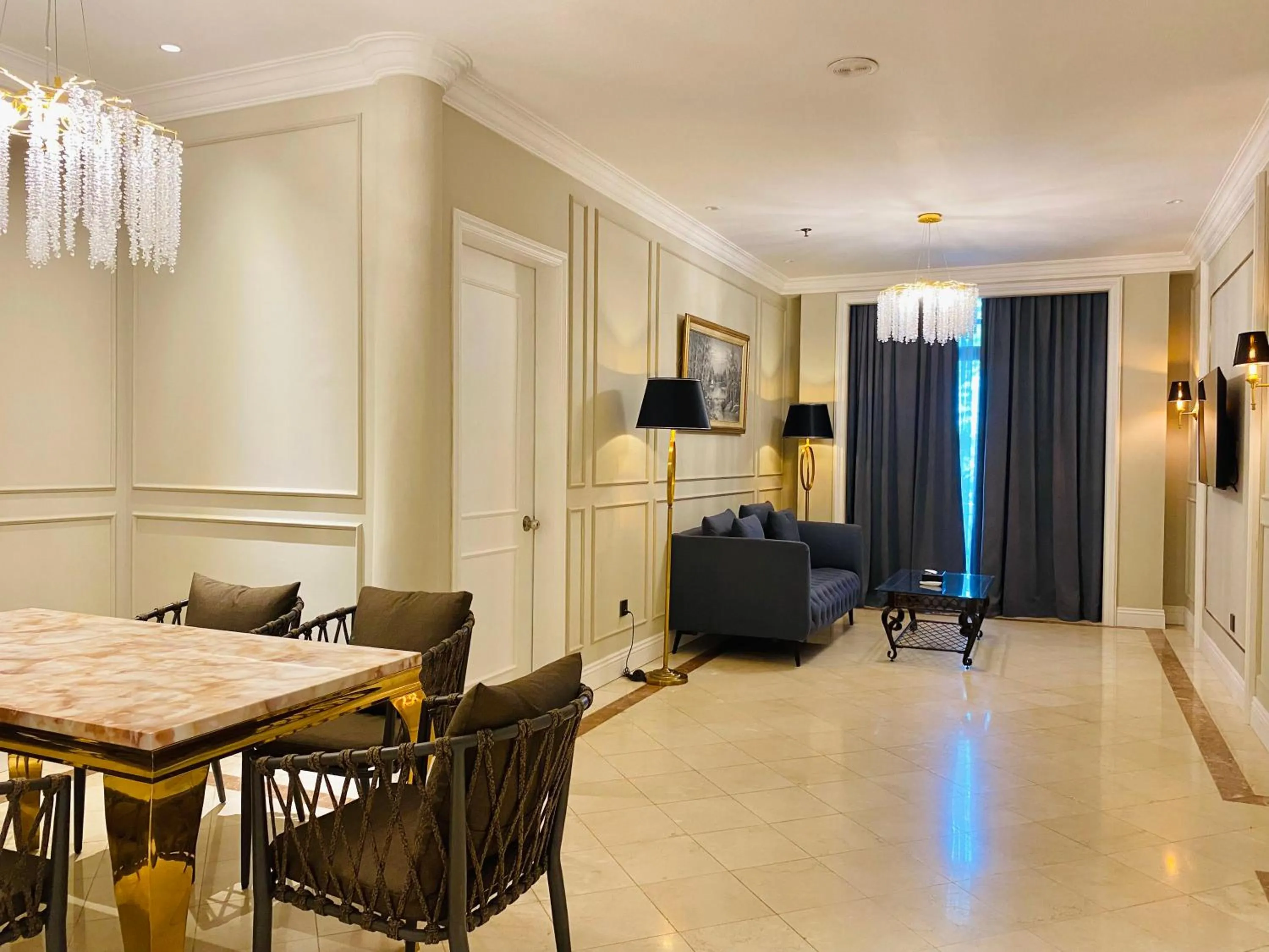 Living room in Grand Eska Hotel & Suites Batam