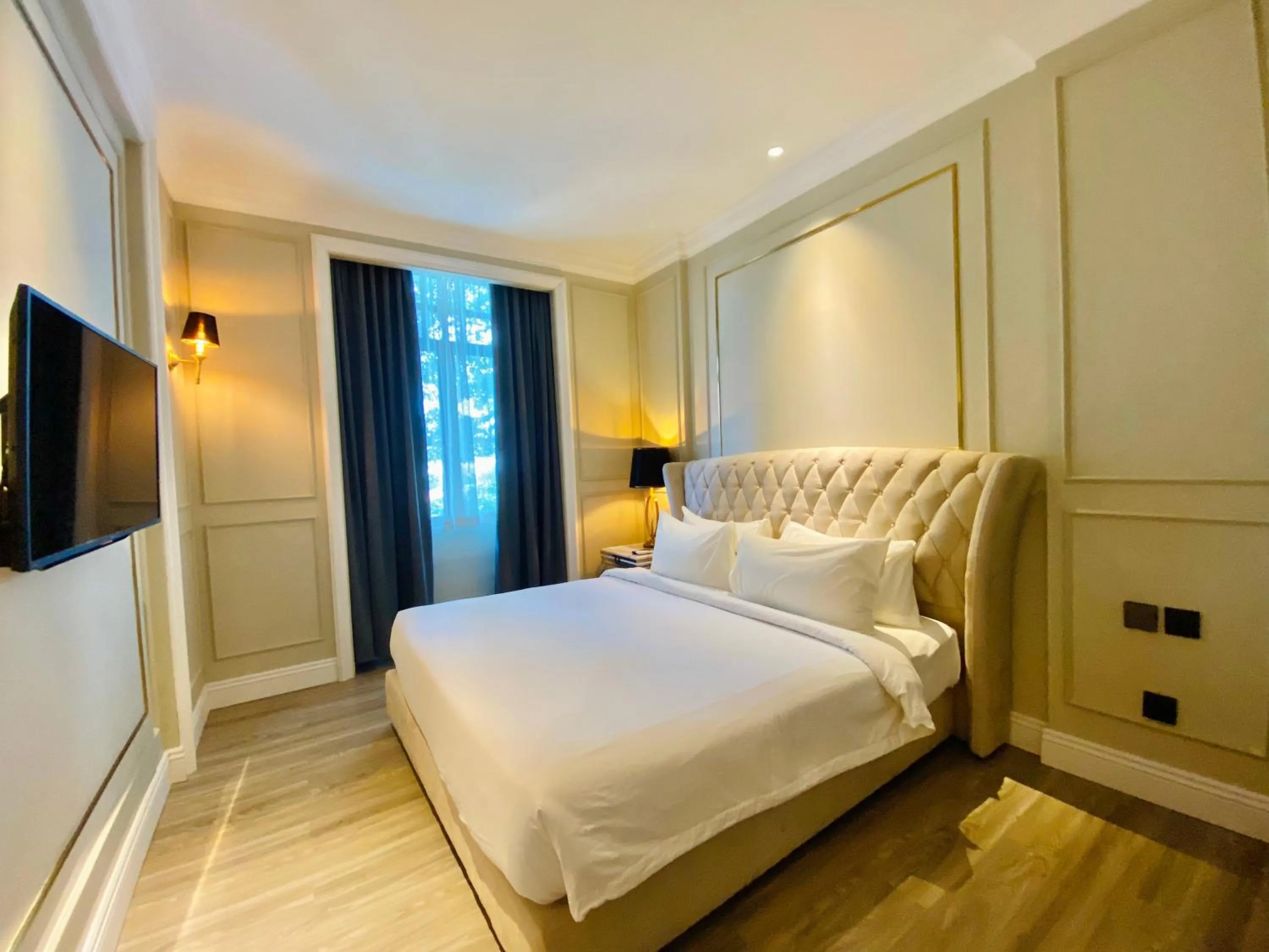 Bedroom, Bed in Grand Eska Hotel & Suites Batam