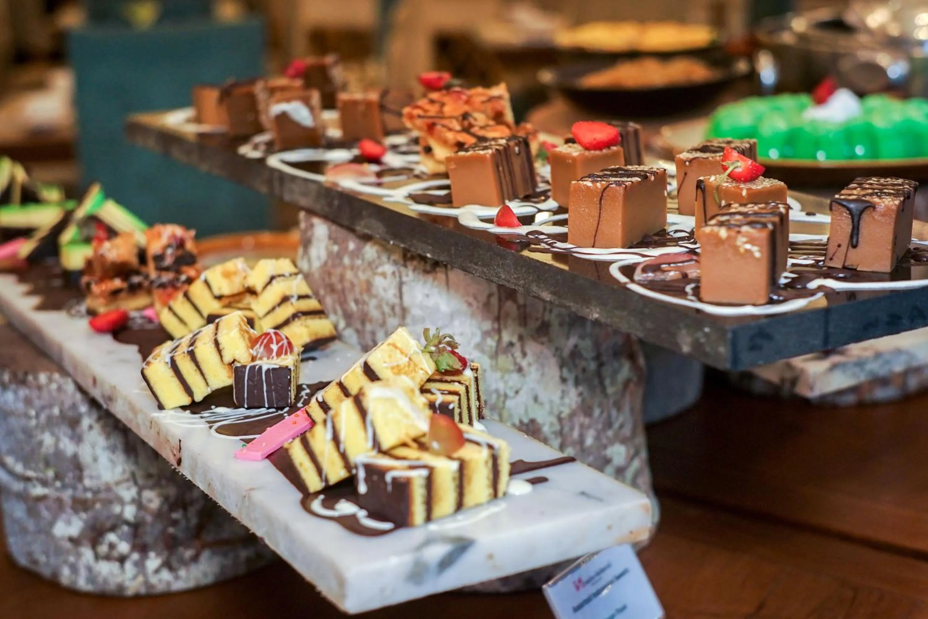 Restaurant/places to eat in Swiss-Belhotel Kendari