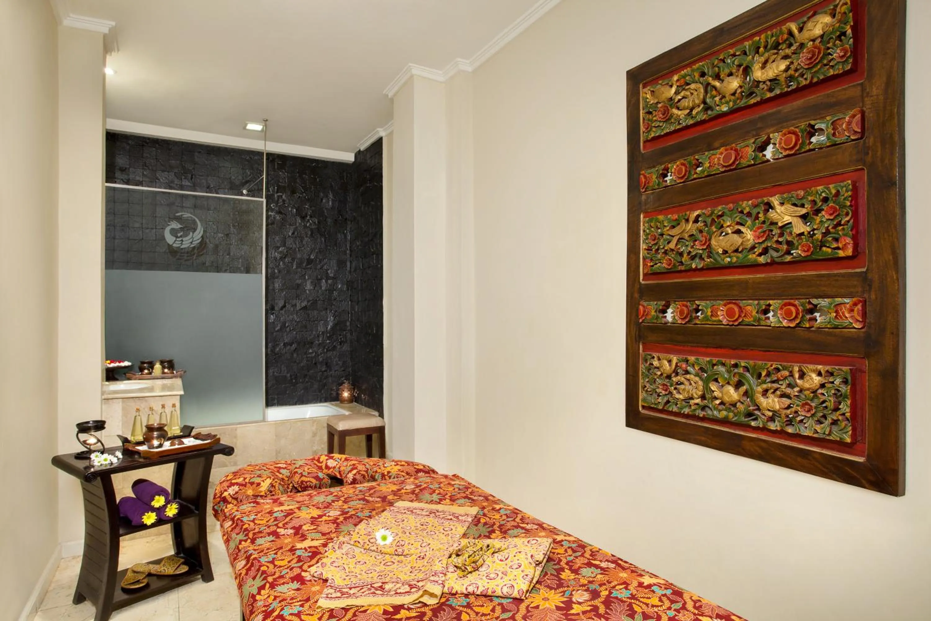 Spa and wellness centre/facilities, Bed in The Phoenix Hotel Yogyakarta - Handwritten Collection