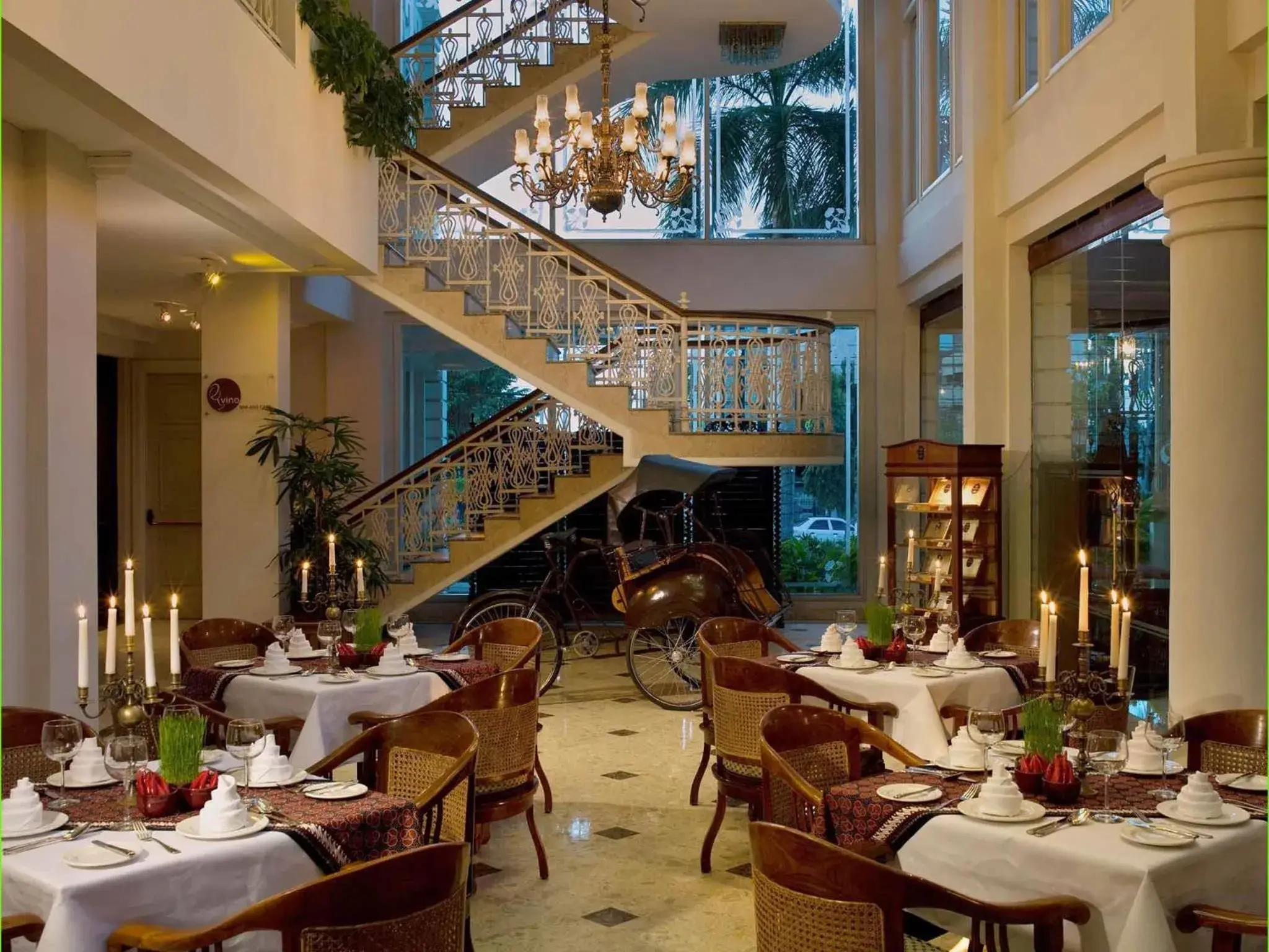 Restaurant/places to eat in The Phoenix Hotel Yogyakarta - Handwritten Collection Restaurant/places to eat in The Phoenix Hotel Yogyakarta - Handwritten Collection