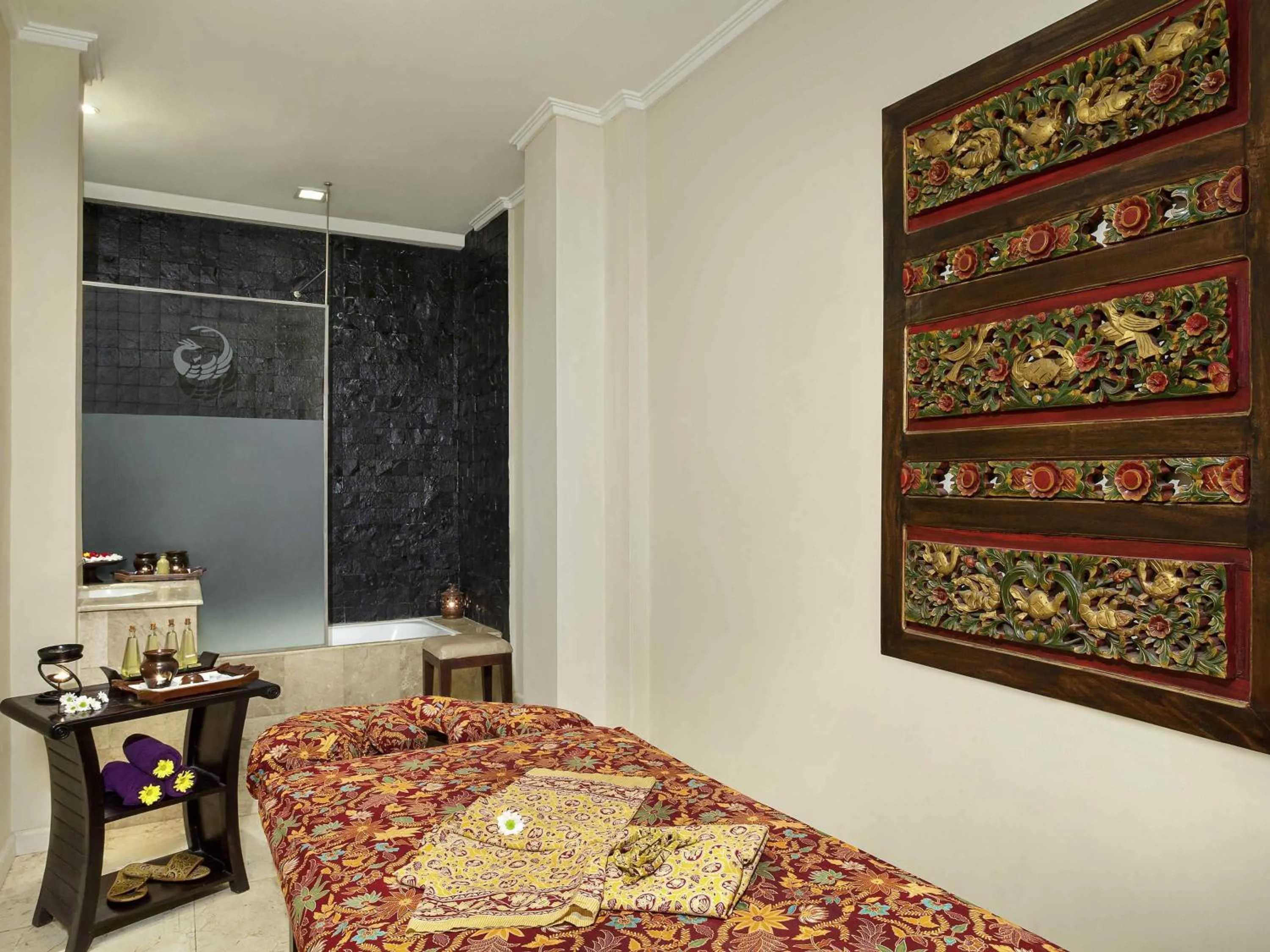 Spa and wellness centre/facilities, Bed in The Phoenix Hotel Yogyakarta - Handwritten Collection