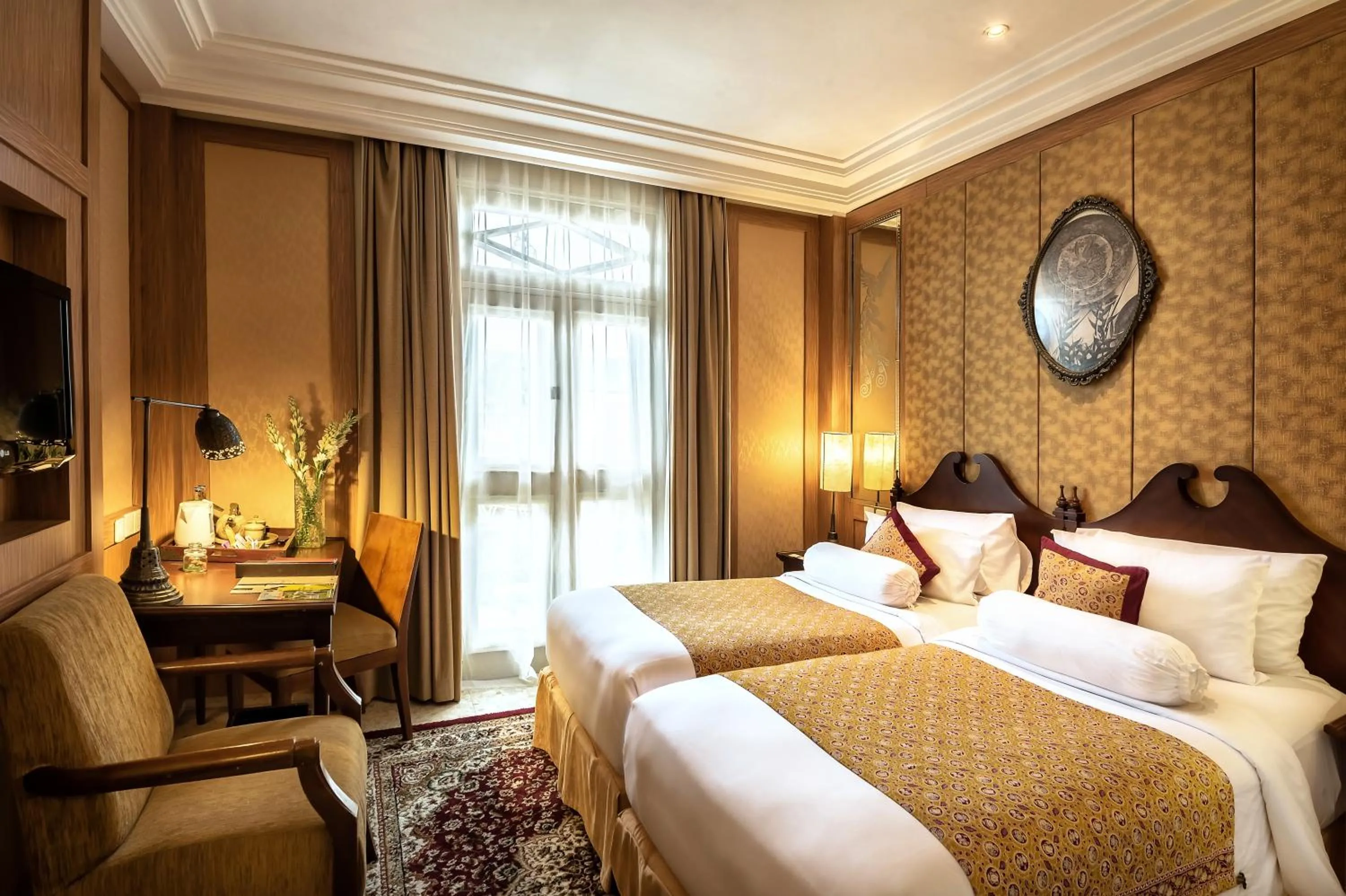 Bedroom, Bed in The Phoenix Hotel Yogyakarta - Handwritten Collection