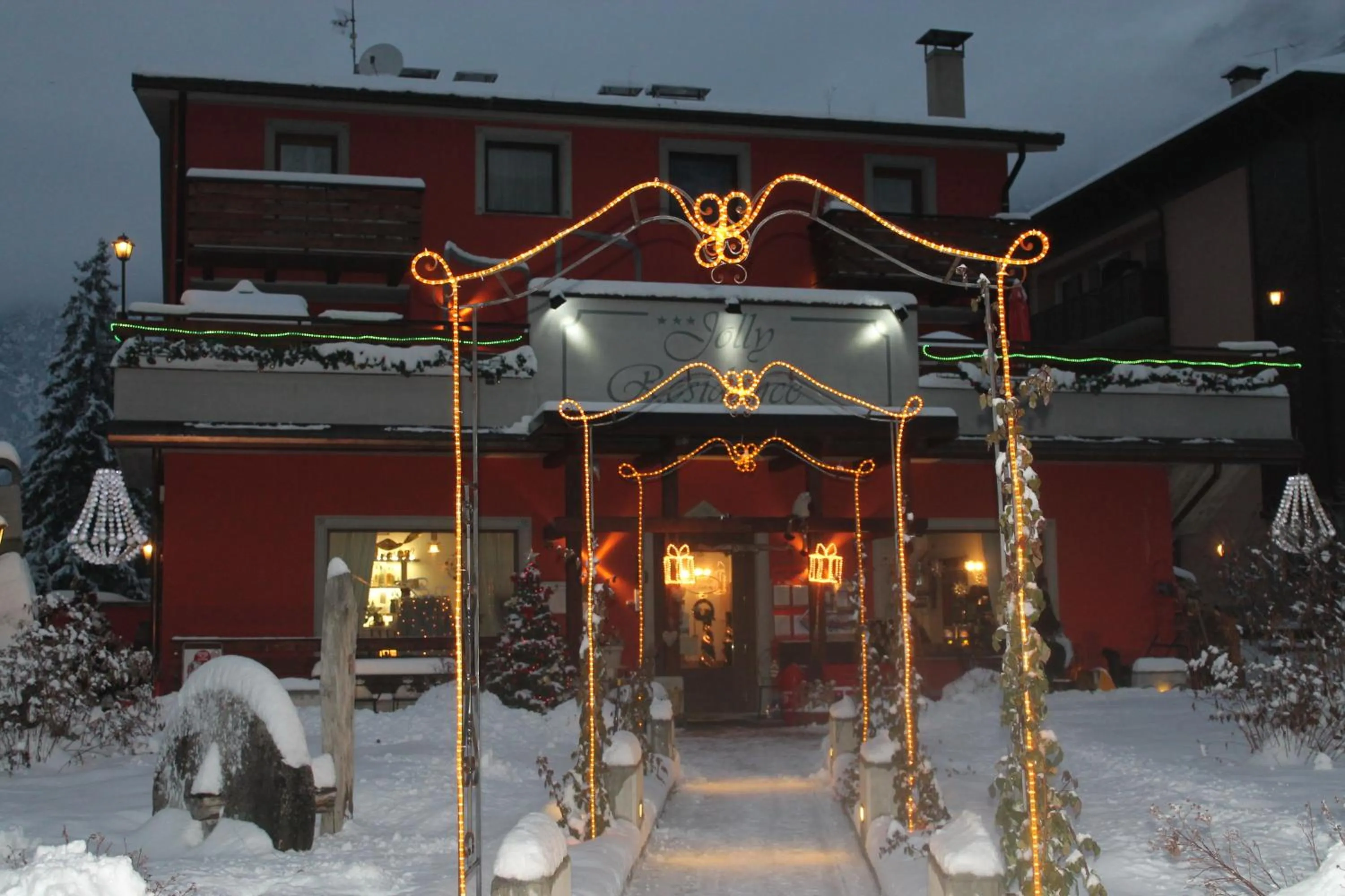 Winter in Jolly Residence