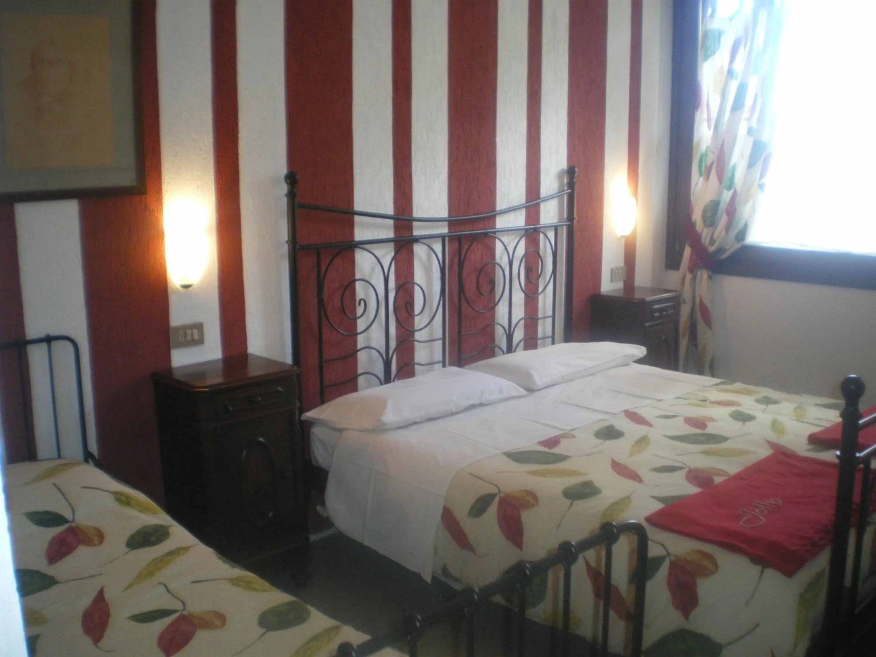 Bed in Jolly Residence