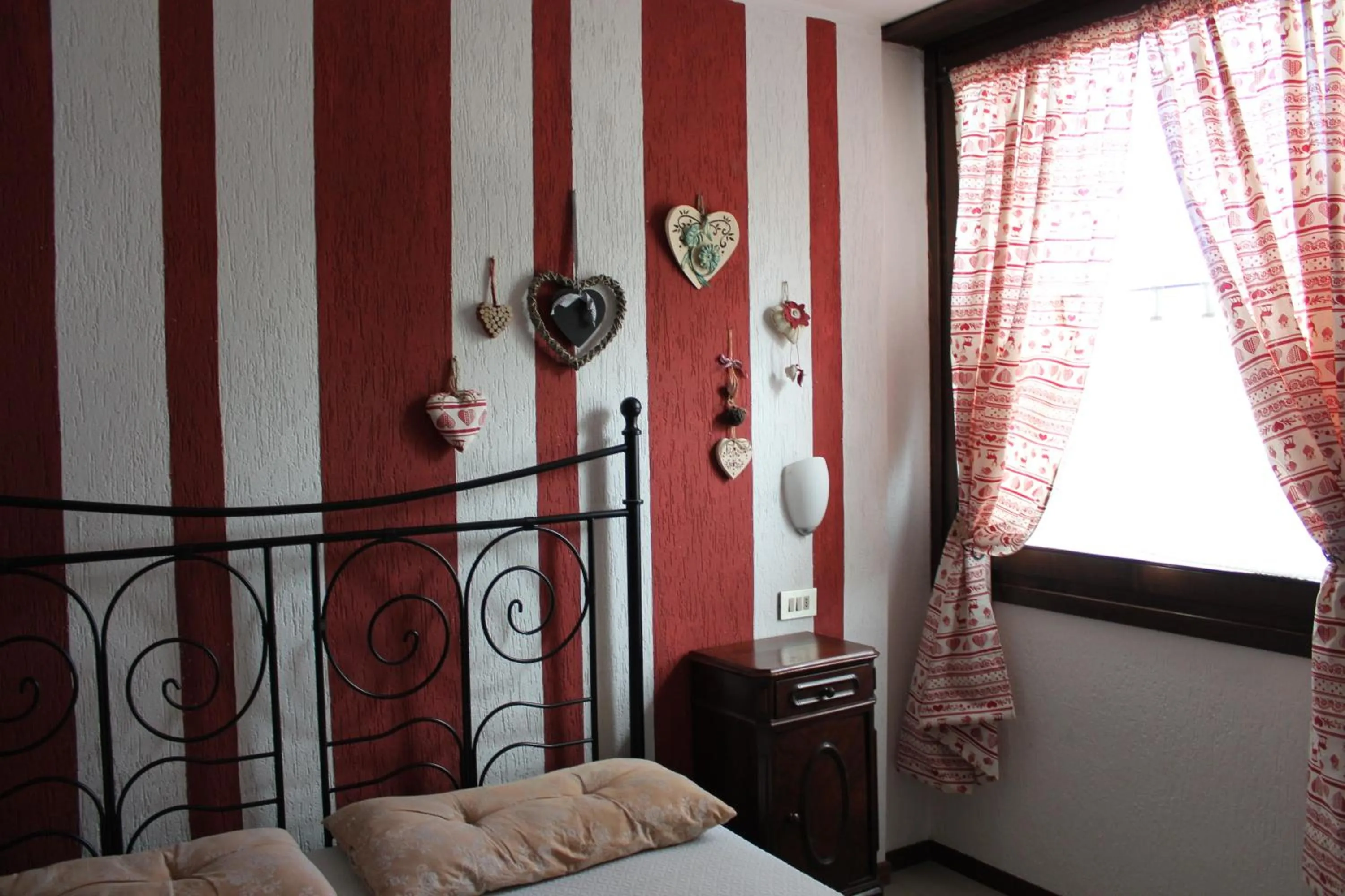 Bedroom, Bed in Jolly Residence