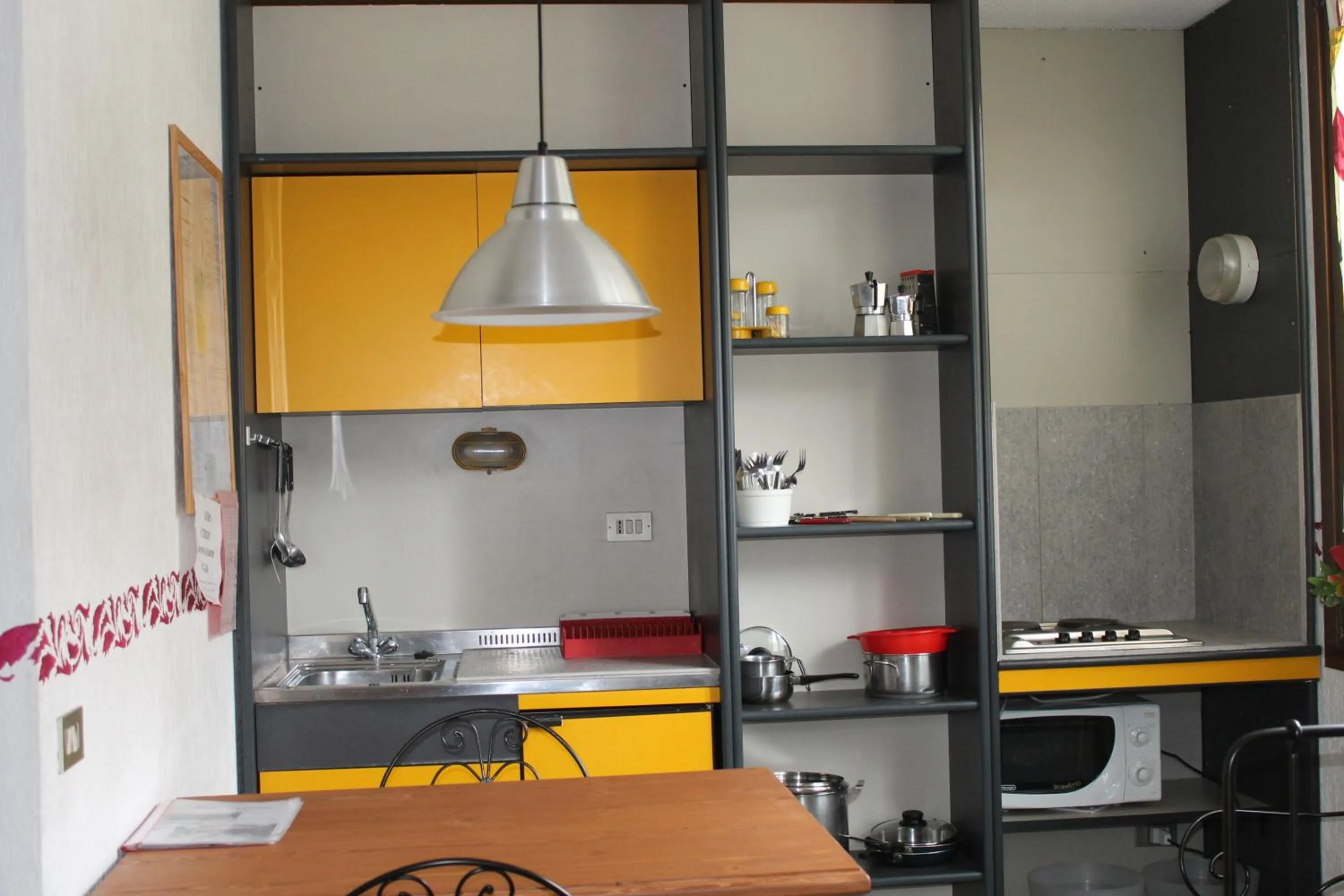 Kitchen or kitchenette in Jolly Residence