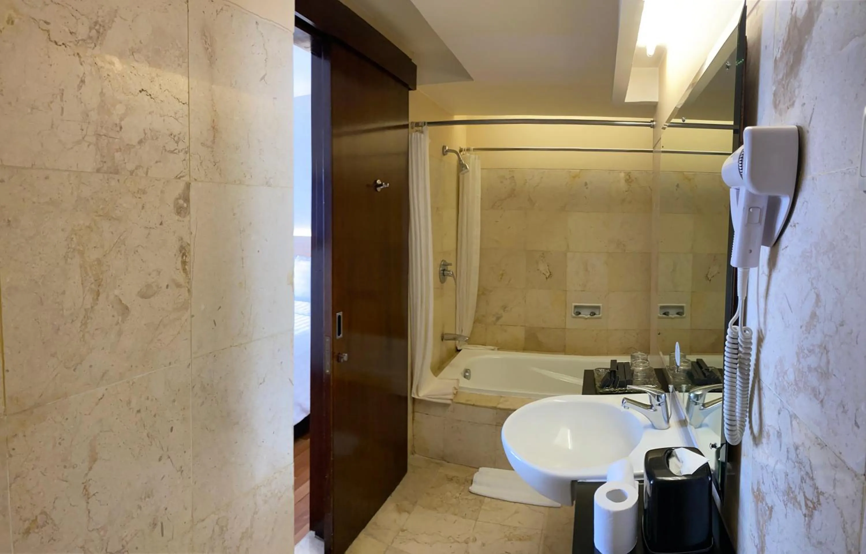 Bathroom in Grand Dafam Braga Bandung
