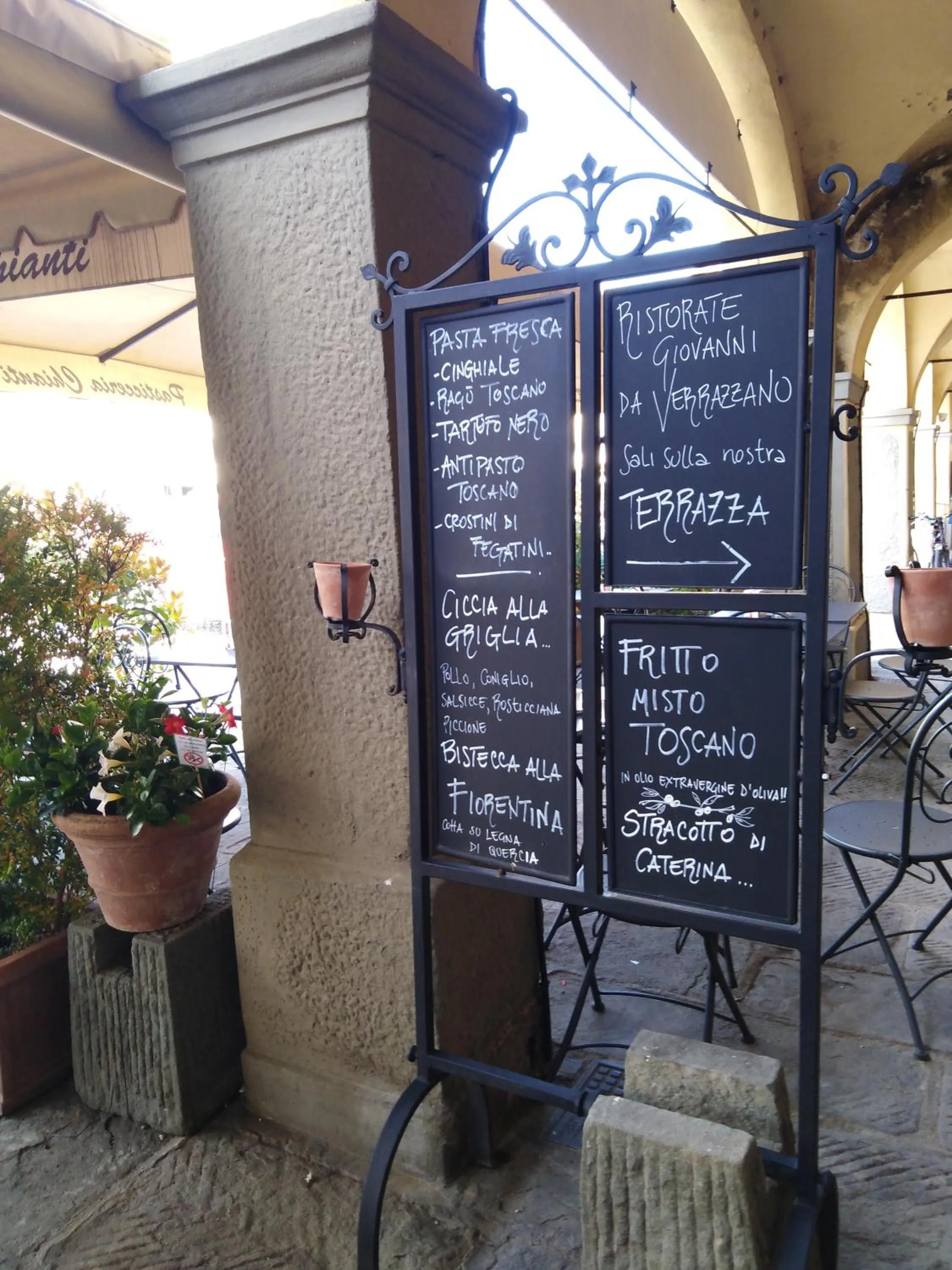 Restaurant/places to eat in Albergo Giovanni Da Verrazzano