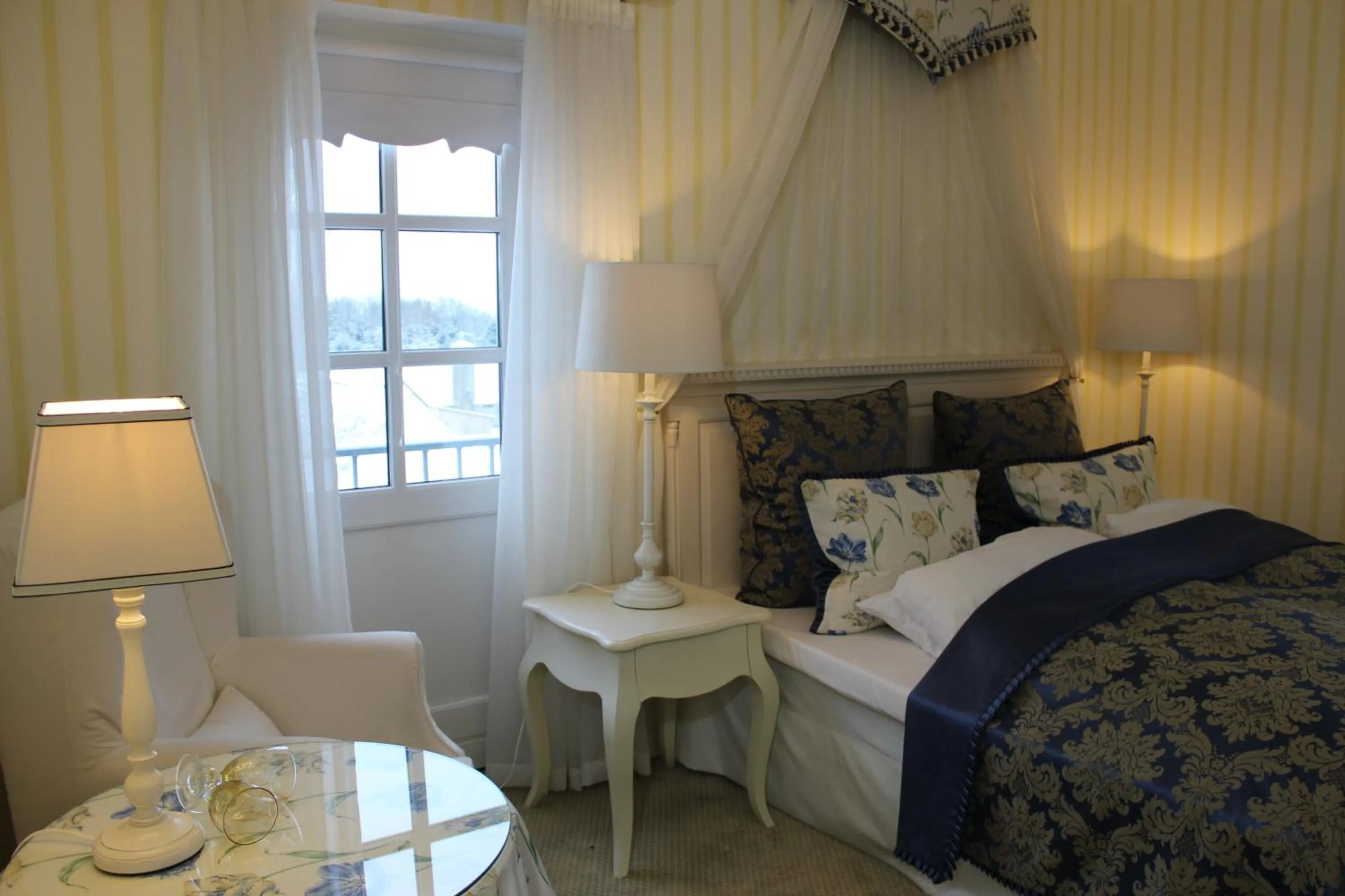 Decorative detail, Bed in Vraa Slotshotel