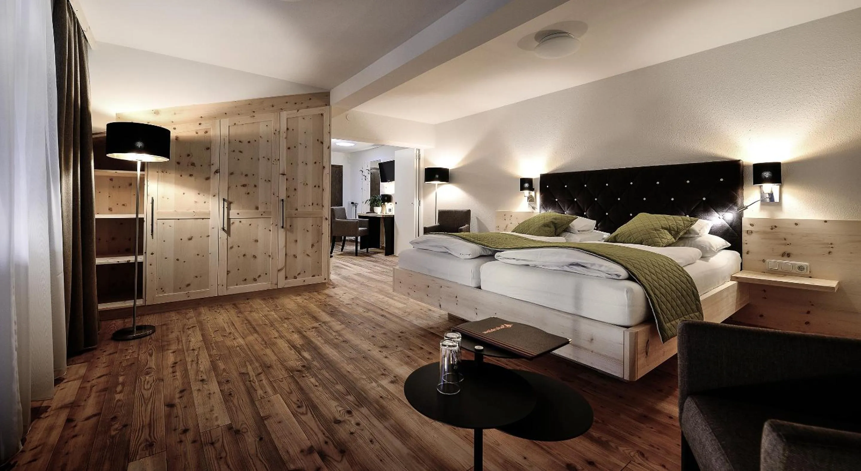 Photo of the whole room, Bed in Die Waldruhe