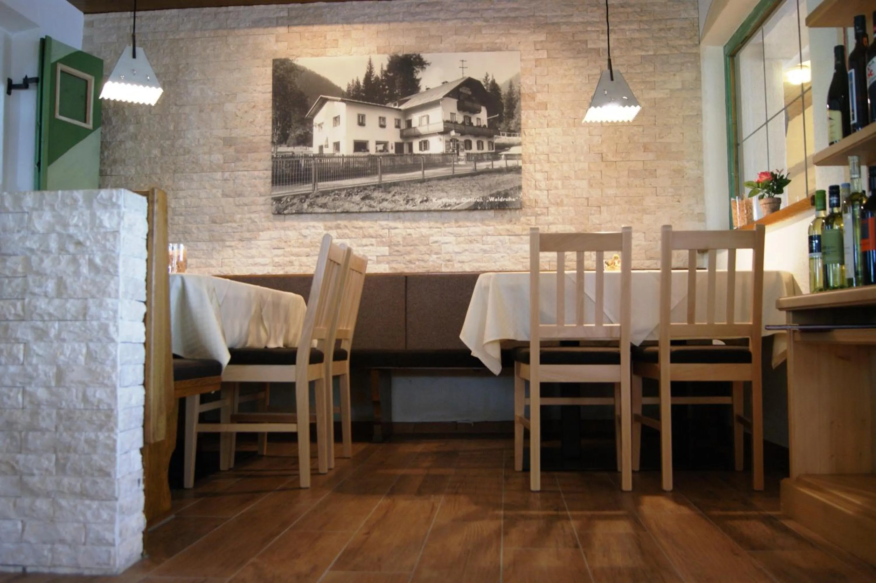 Restaurant/places to eat in Die Waldruhe