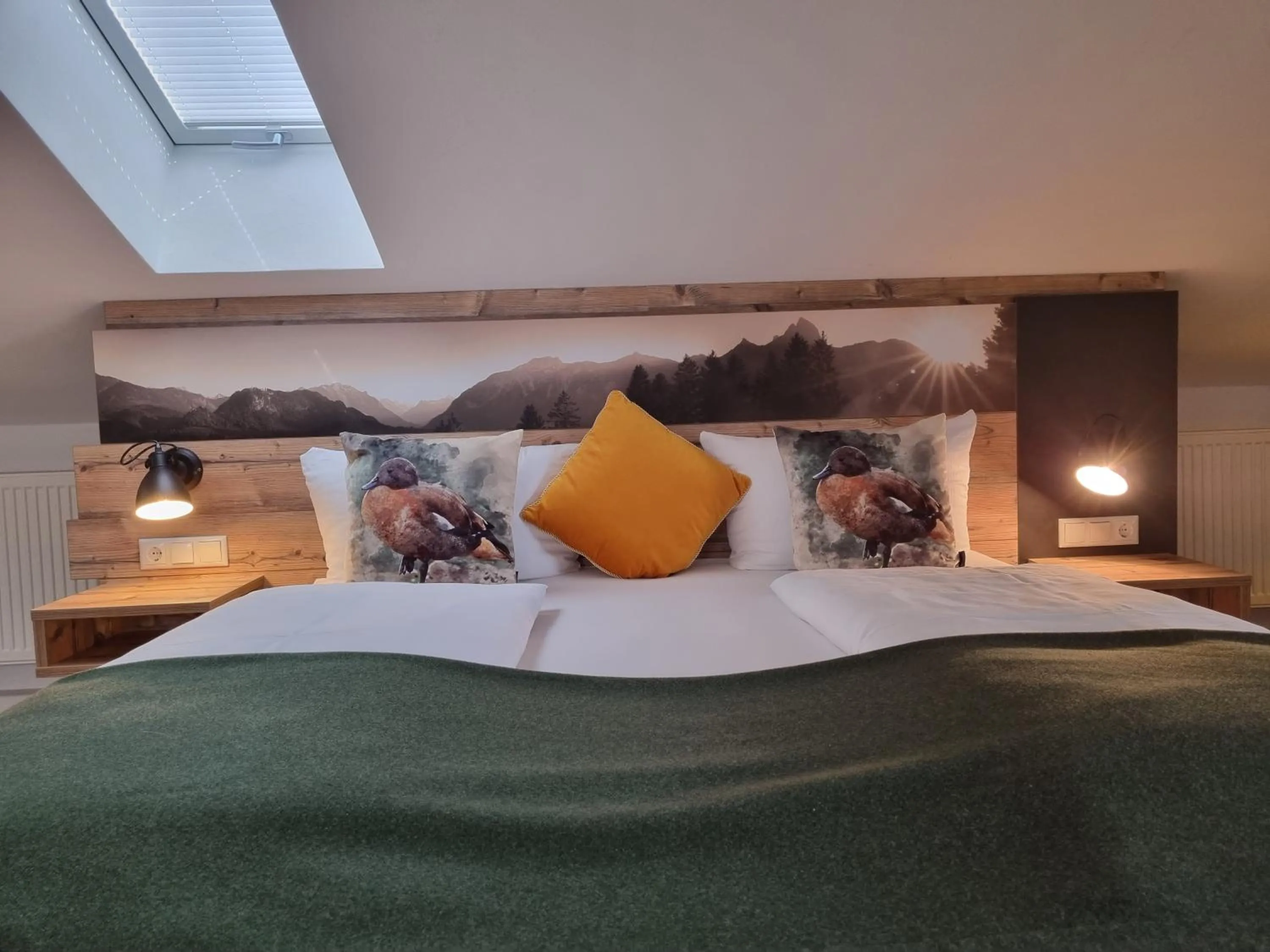 Bed in Gasthof Chiemseefischer