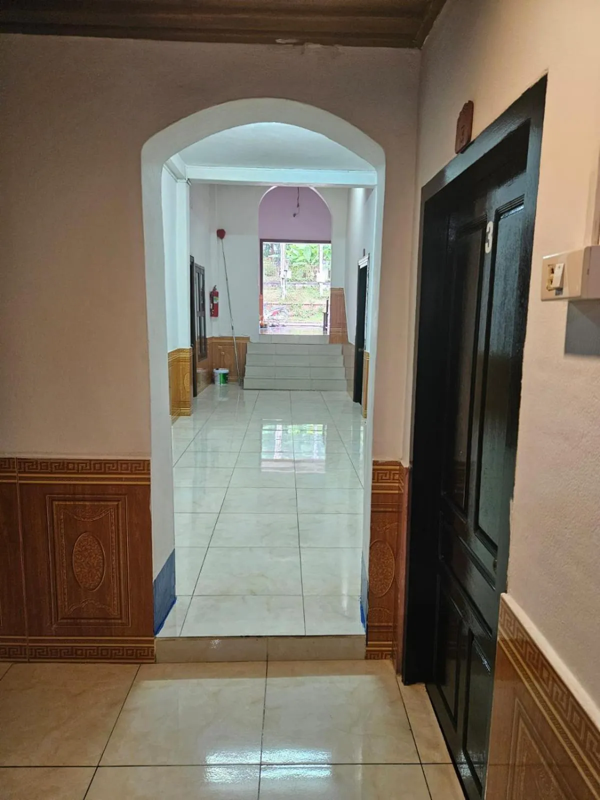 Property building in Chitlatda Bila House