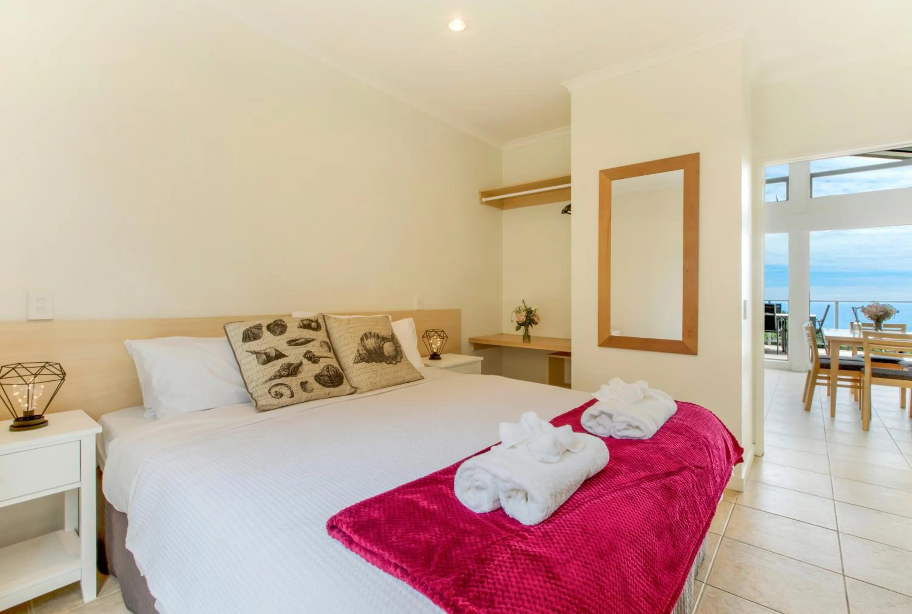Villa Rosa at Palm Beach by Waiheke Unlimited