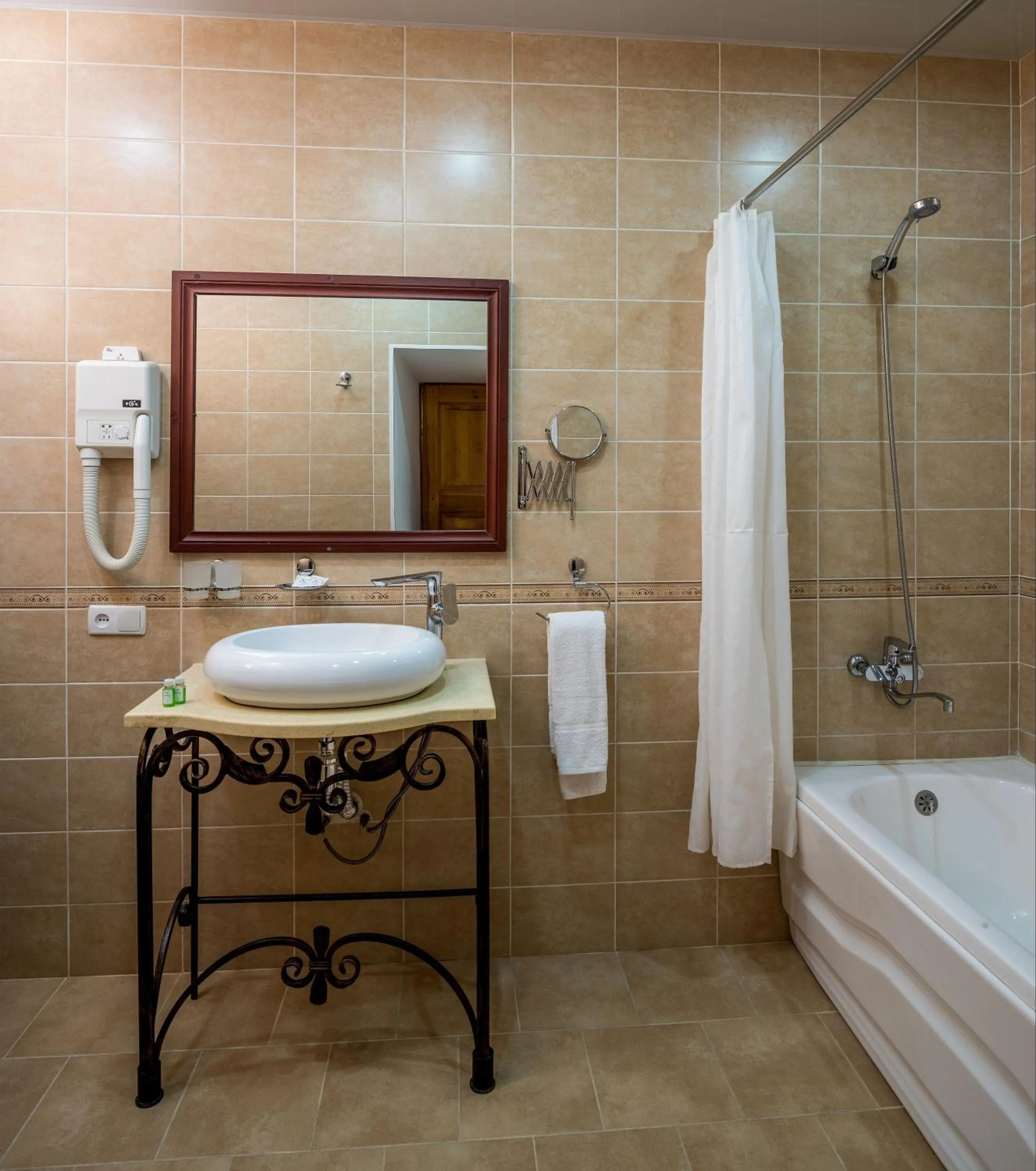 Orient Star Khiva Hotel- Madrasah Muhammad Aminkhan 1855