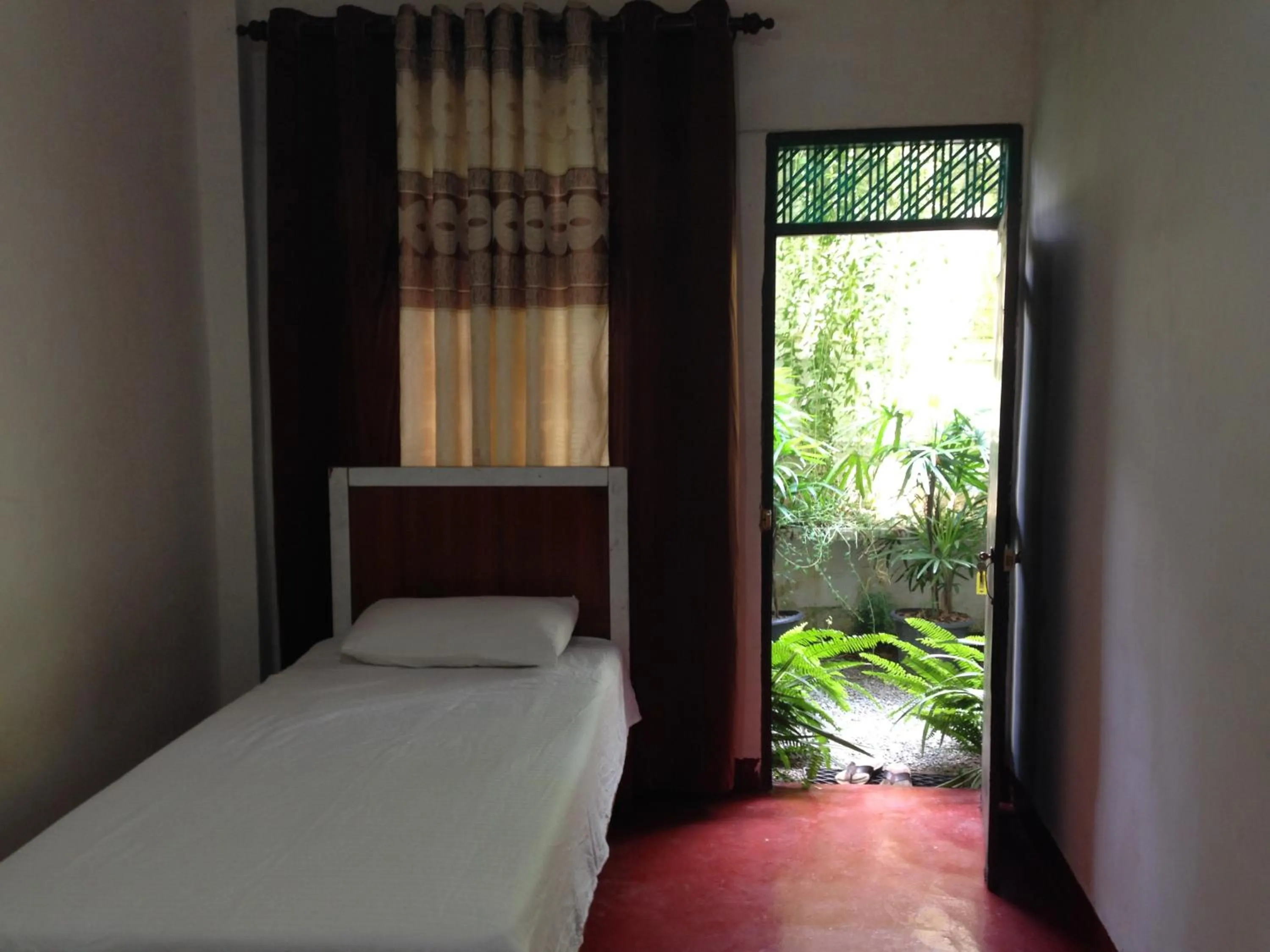 Bed in Cinnamon Airport Residencies